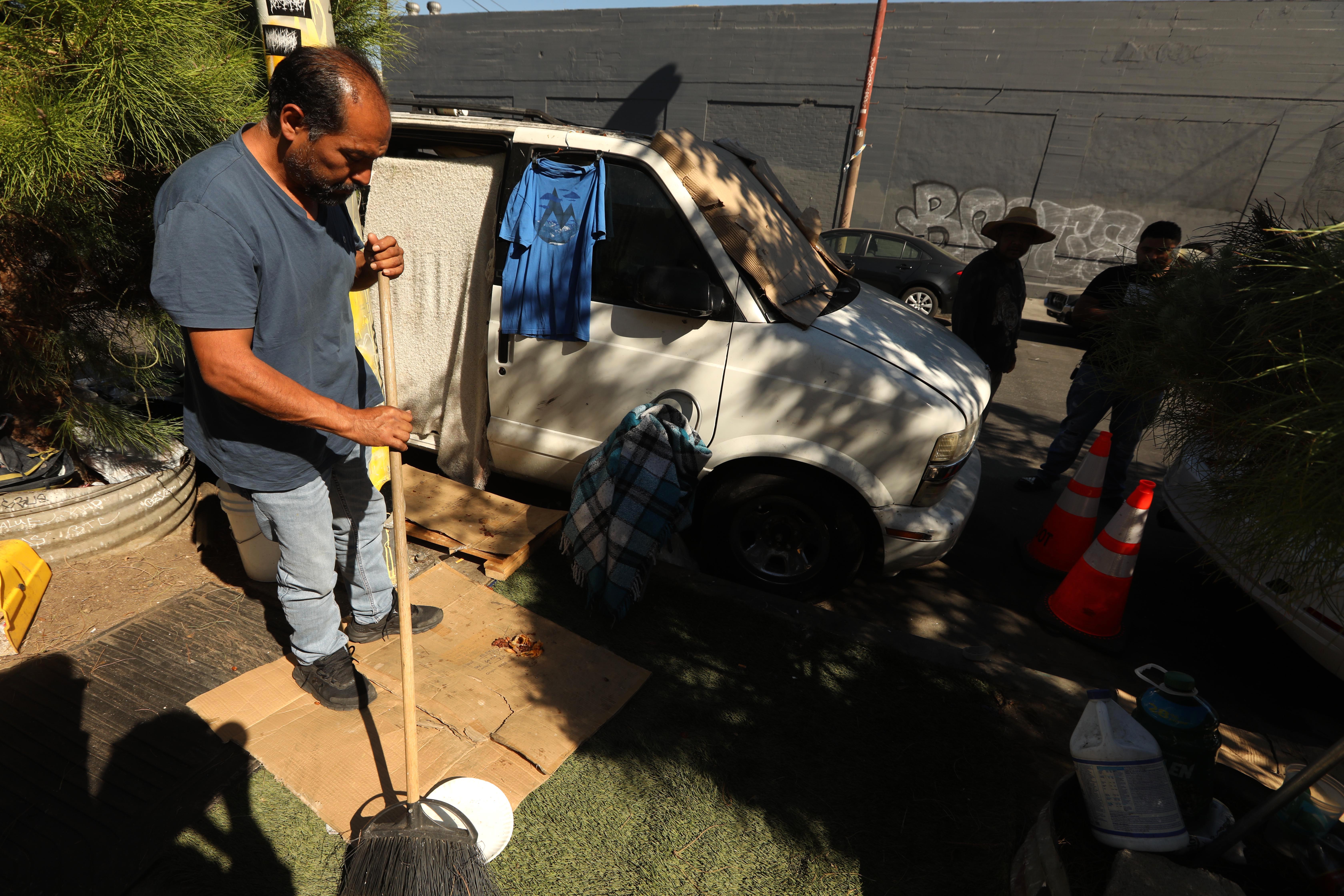 Pandemic and housing shortage leave more Latinos homeless - Vimarsana News