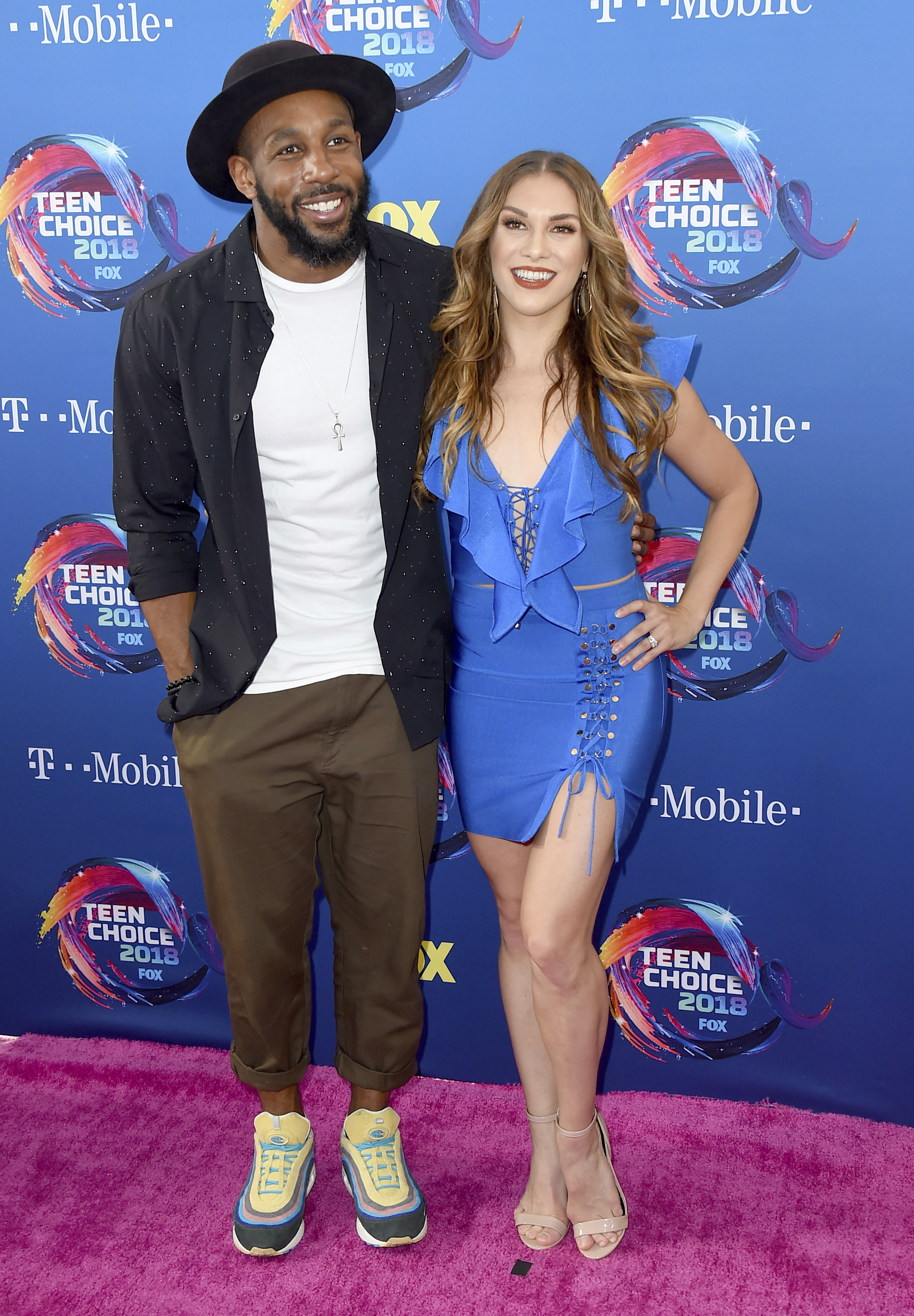 Allison Holker marks first week since husband Twitch died - Vimarsana News