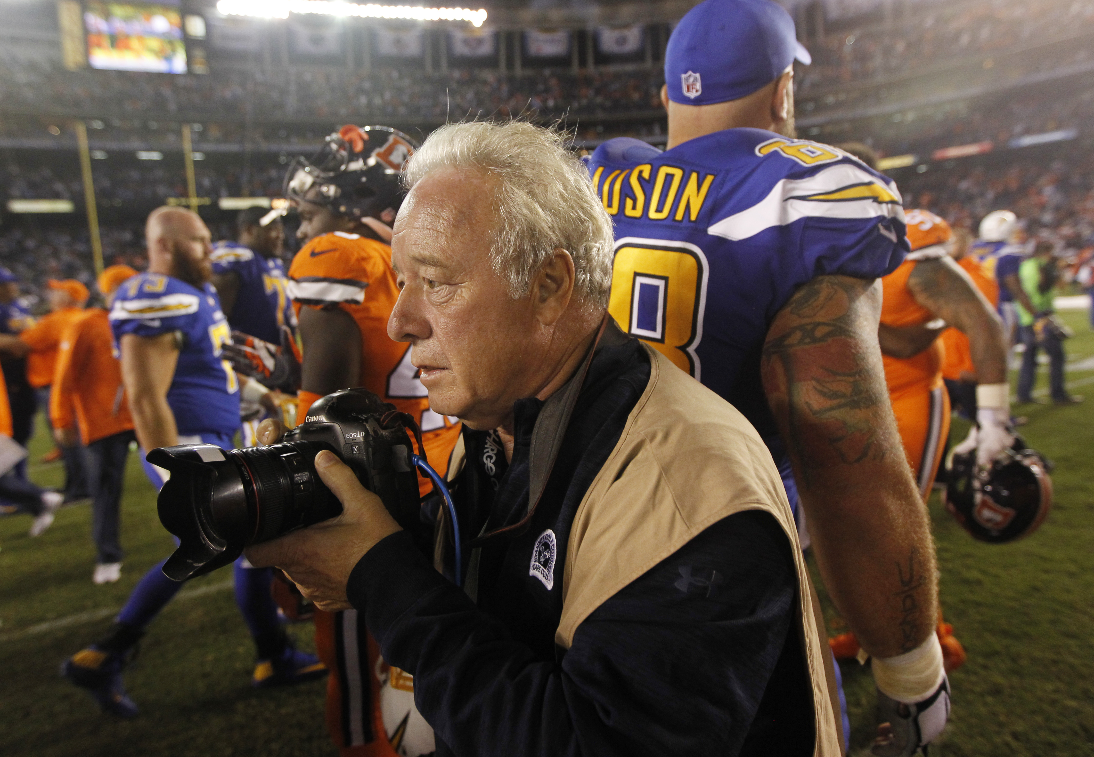 Lenny Ignelzi, longtime AP photographer based in San Diego, dies at 74 - Vimarsana News