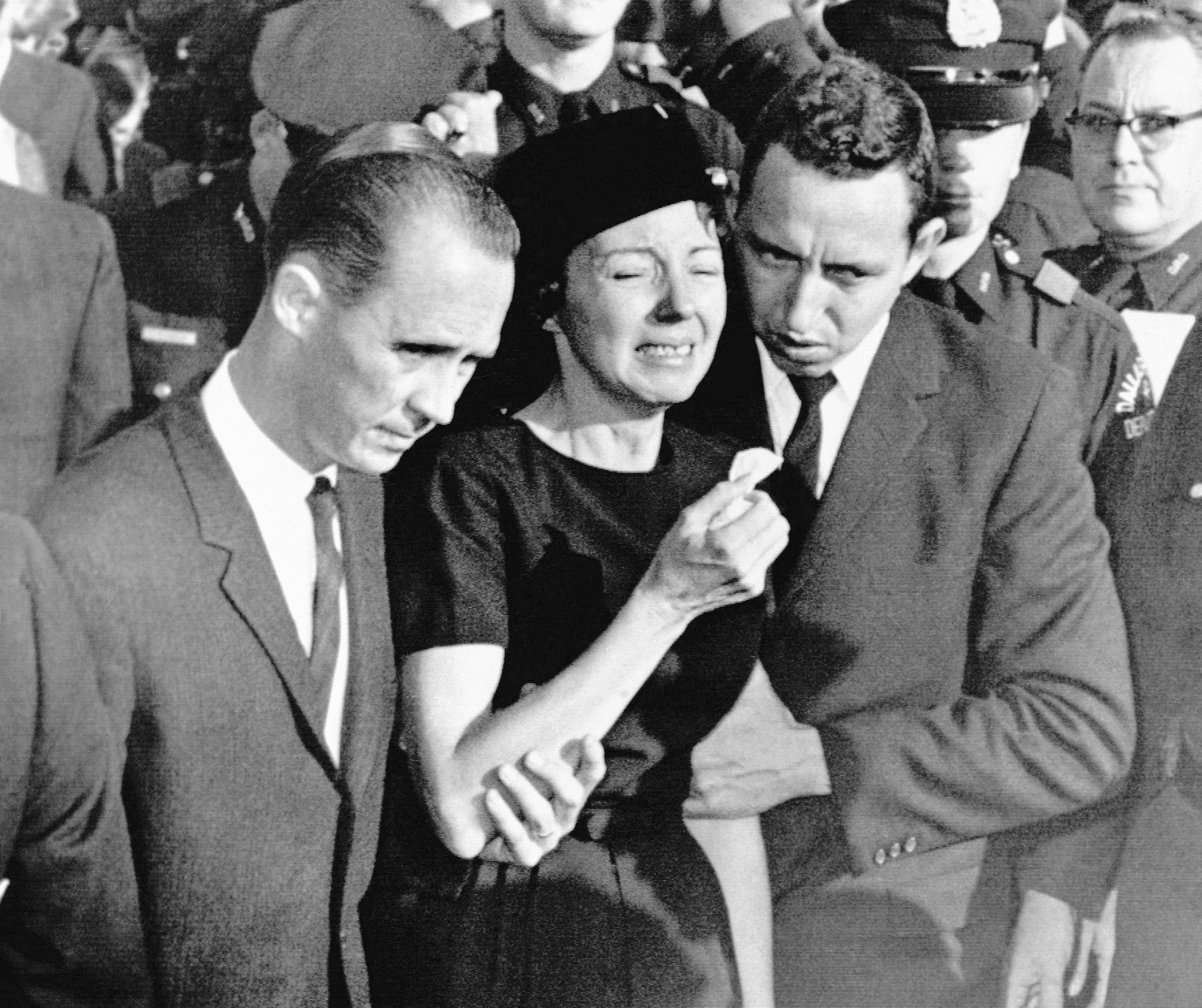 Widow of Dallas police officer killed by Lee Harvey Oswald dies - Vimarsana News