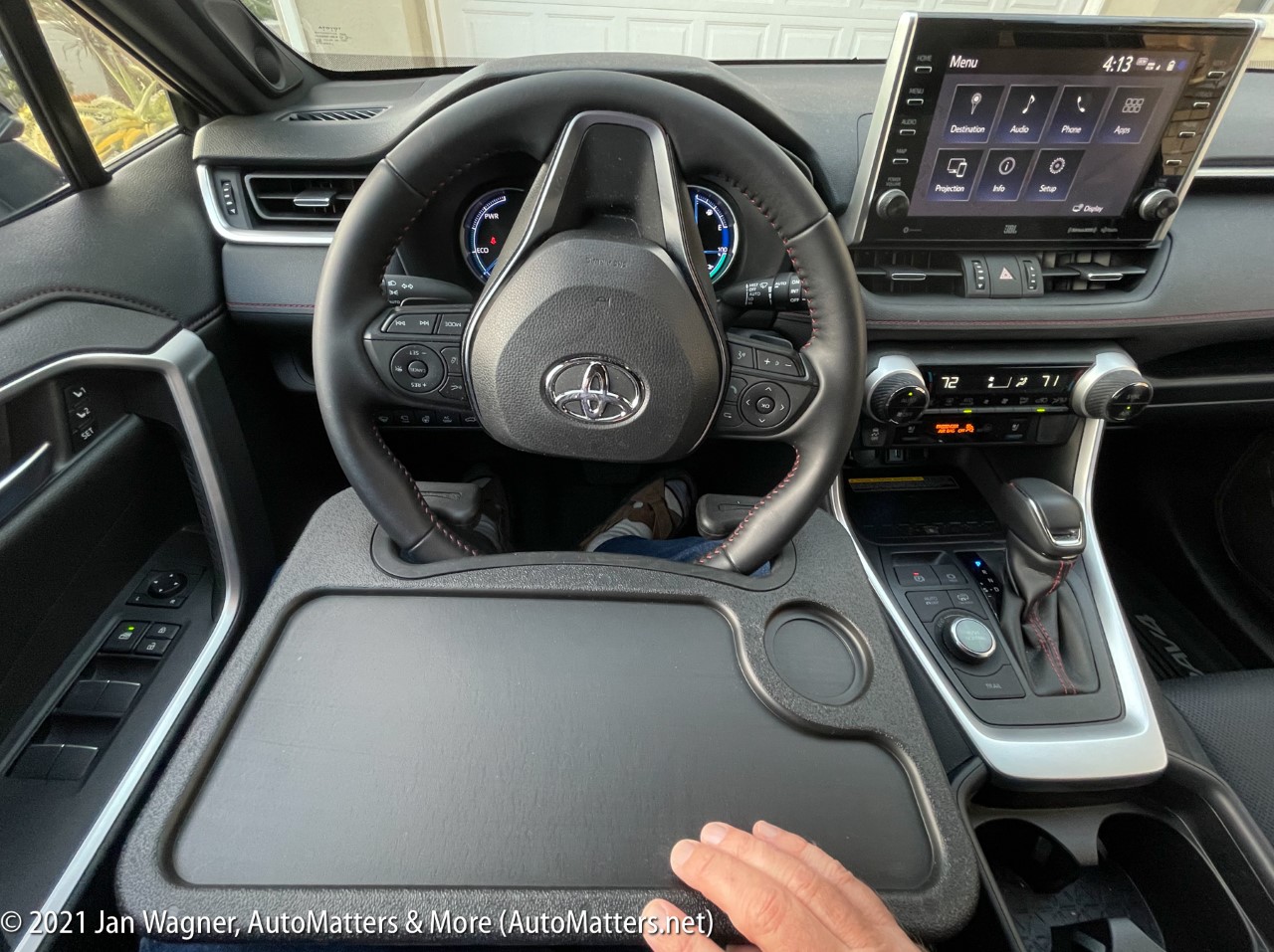 AutoMatters & More: Must-have auto accessory — steering wheel food tray & desk - Vimarsana News