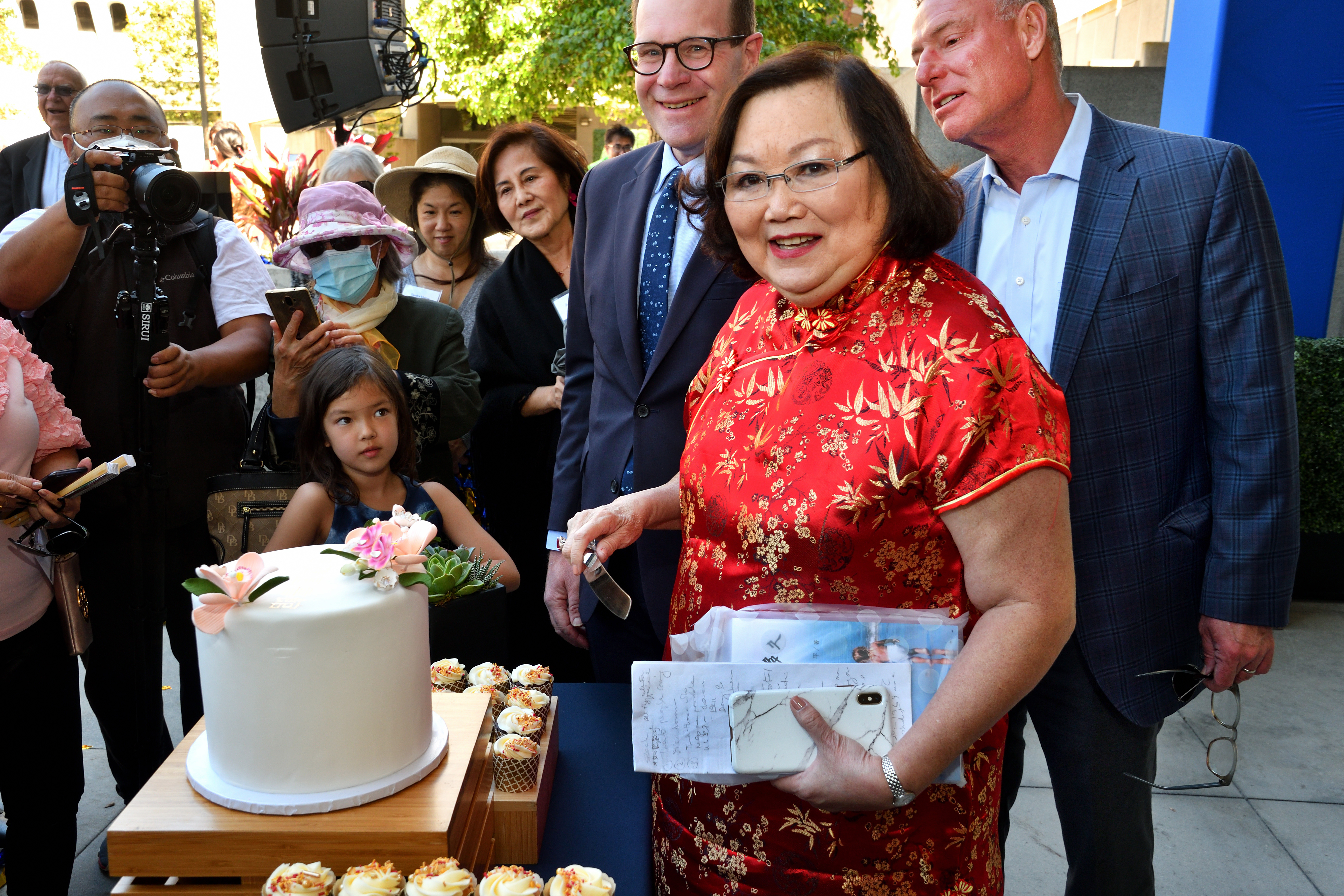 Photo gallery: UCSD Biomedical Library renamed for philanthropic book lover Sally WongAvery - Vimarsana News