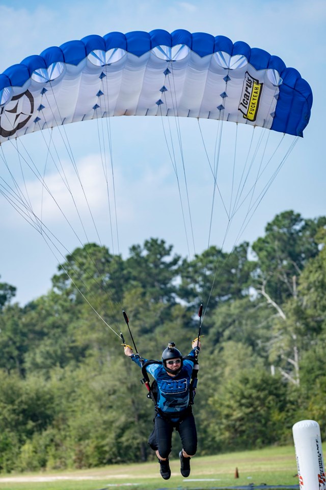 San Diego merchant mariner is tops in the skydiving world - Vimarsana News
