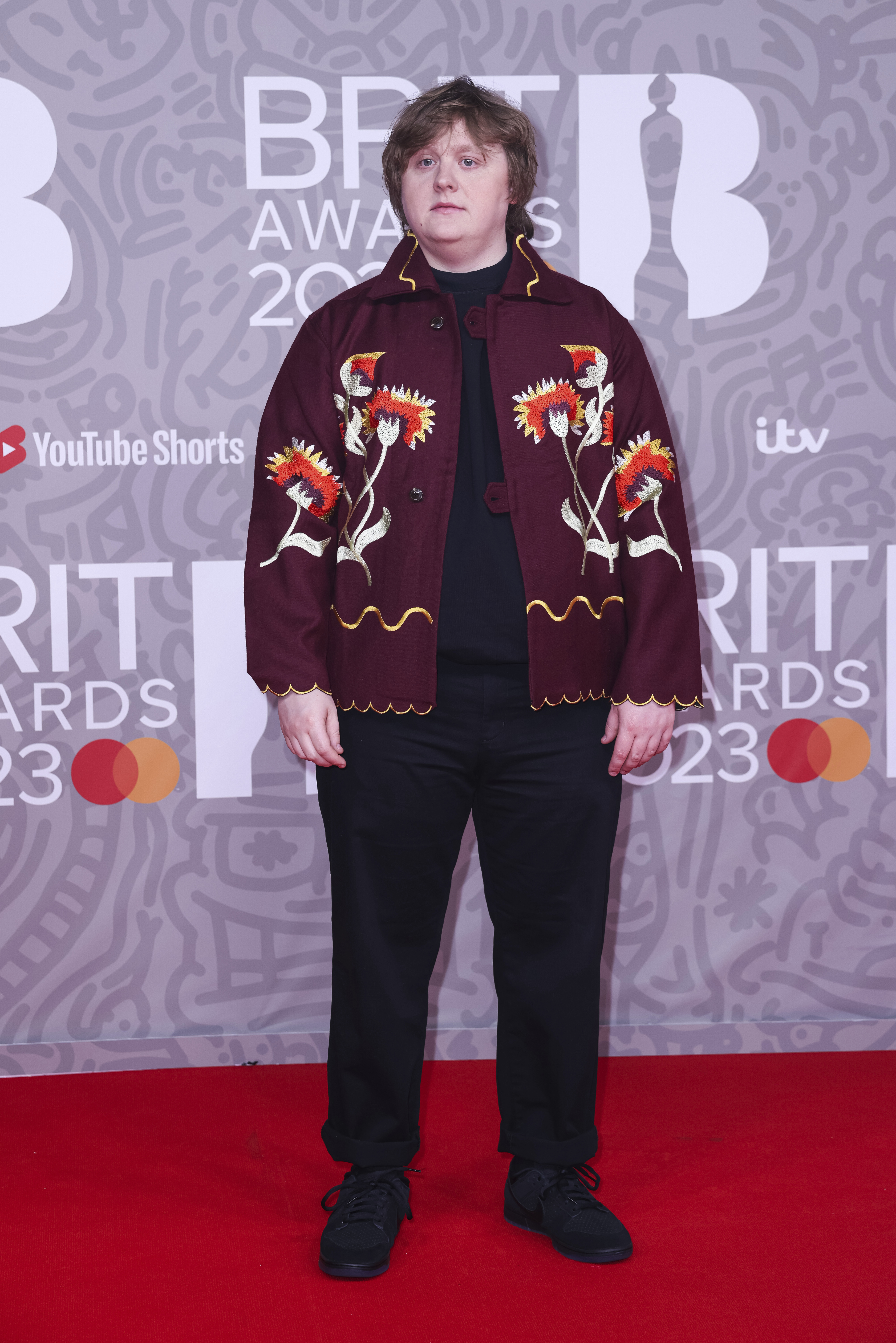 Lewis Capaldi reveals why he might quit the music industry - Vimarsana News