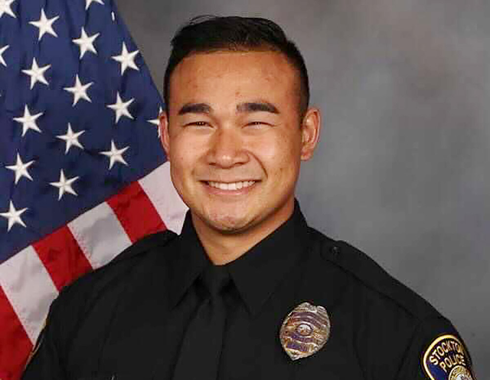 Stockton gunman was on parole when officer was killed - Vimarsana News