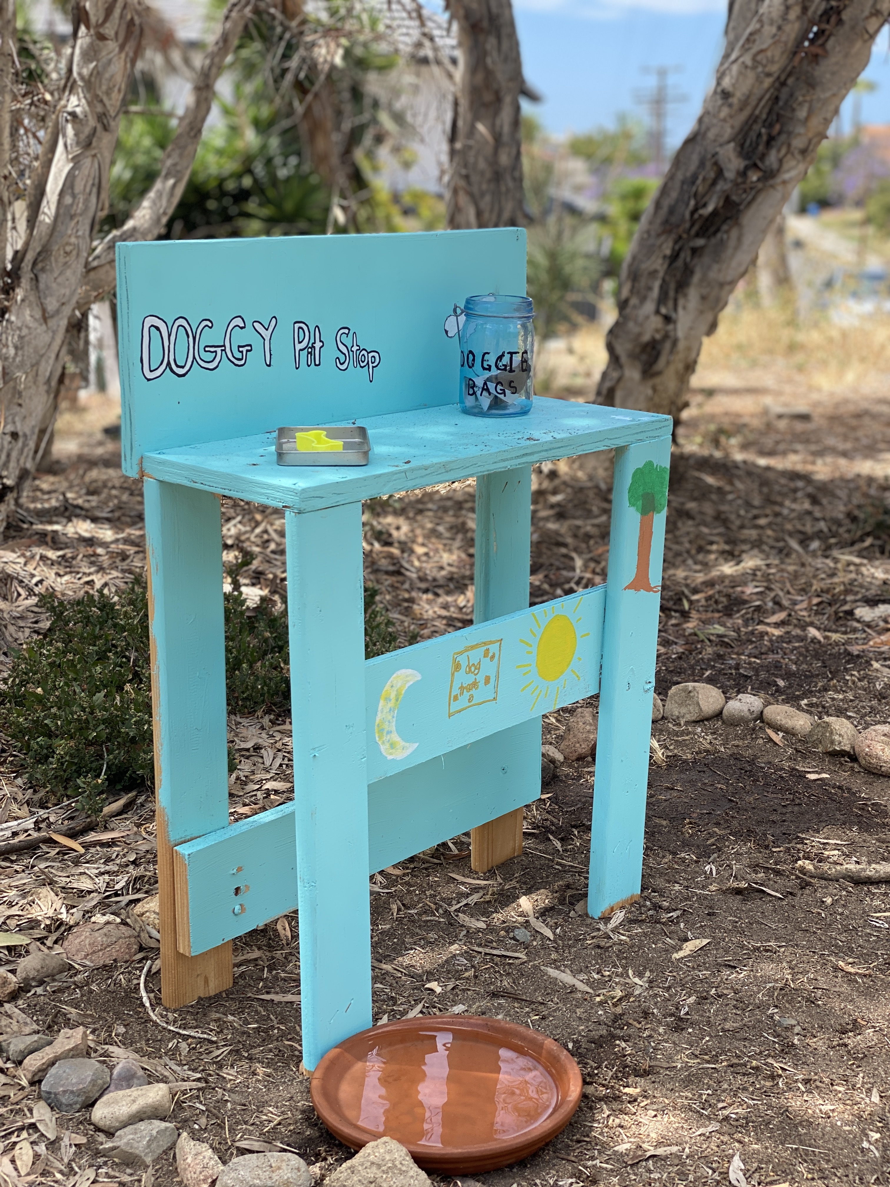 La Jolla News Nuggets: 'Doggy Pit Stop,' Coast Walk Trail repairs, Mandarian House, JCC donation, more - Vimarsana News