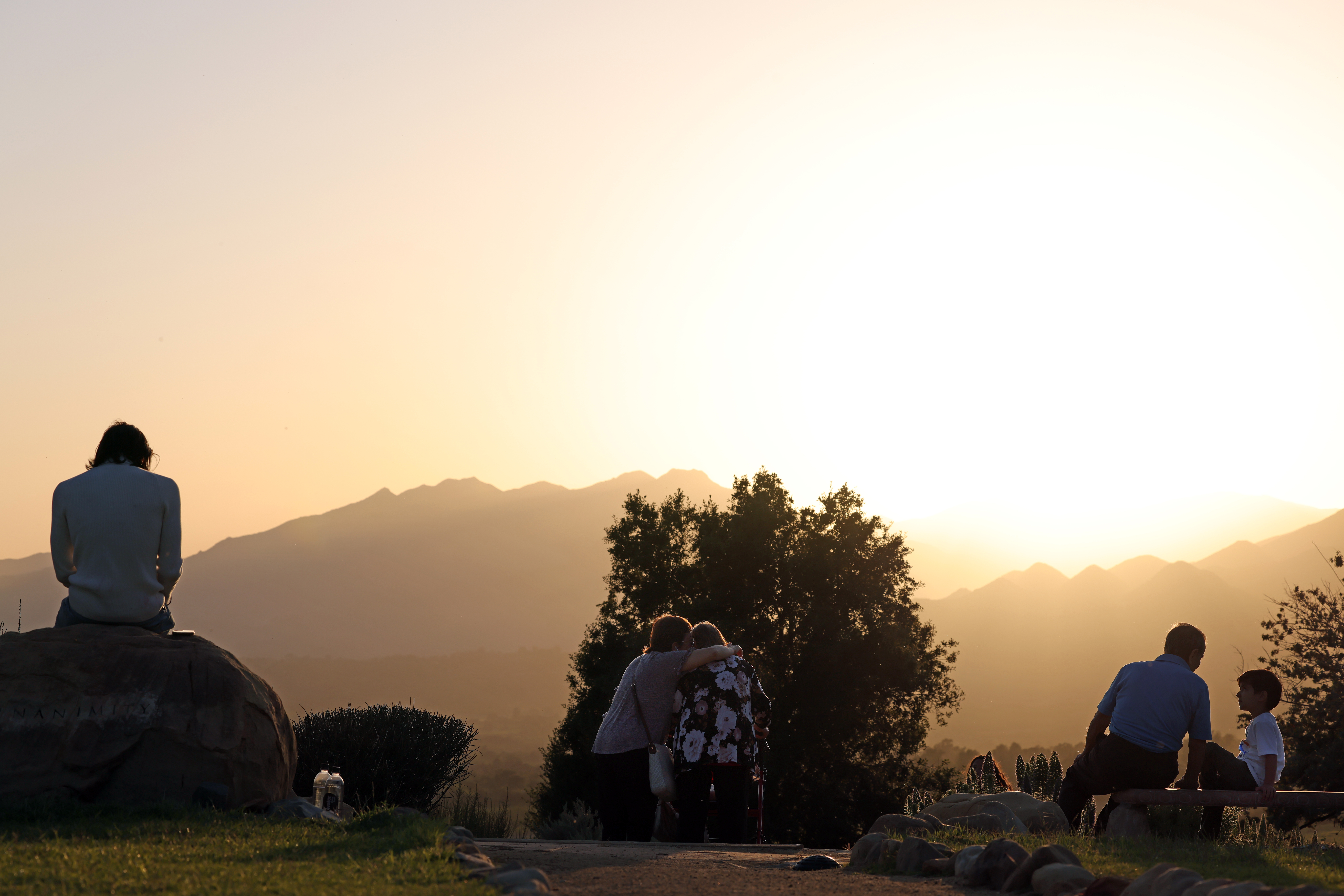 'Half of Los Angeles is coming' and Ojai hotels are scrambling - Vimarsana News