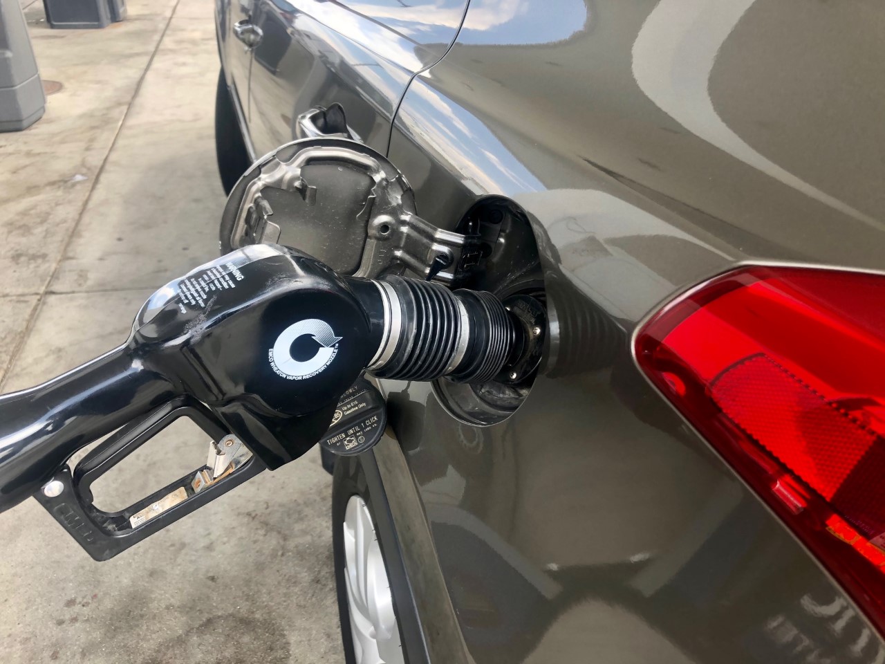 California gas rebates may not arrive until late summer. Or even later - Vimarsana News