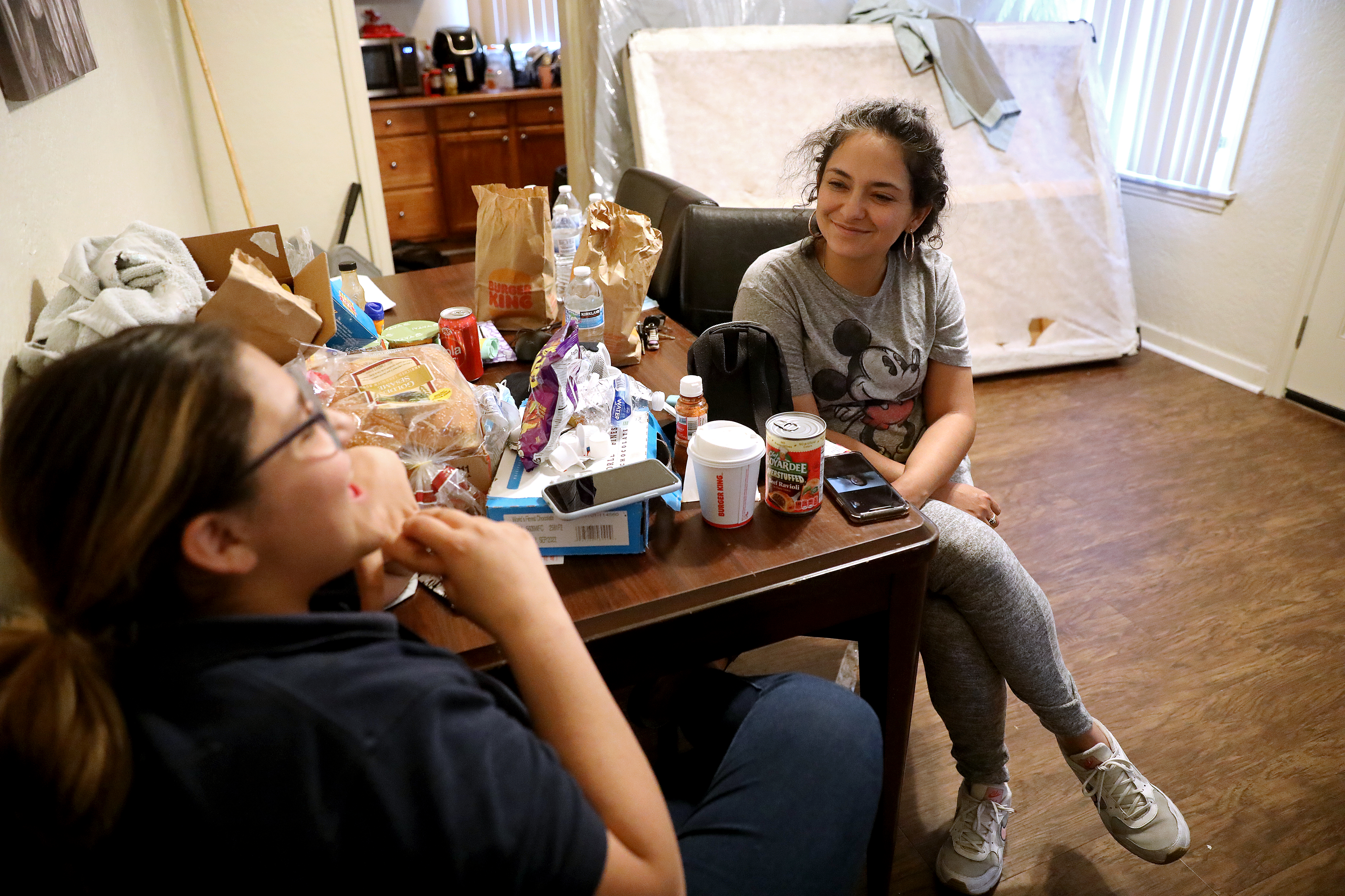 One family's act to escape overcrowded housing in L.A. - Vimarsana News