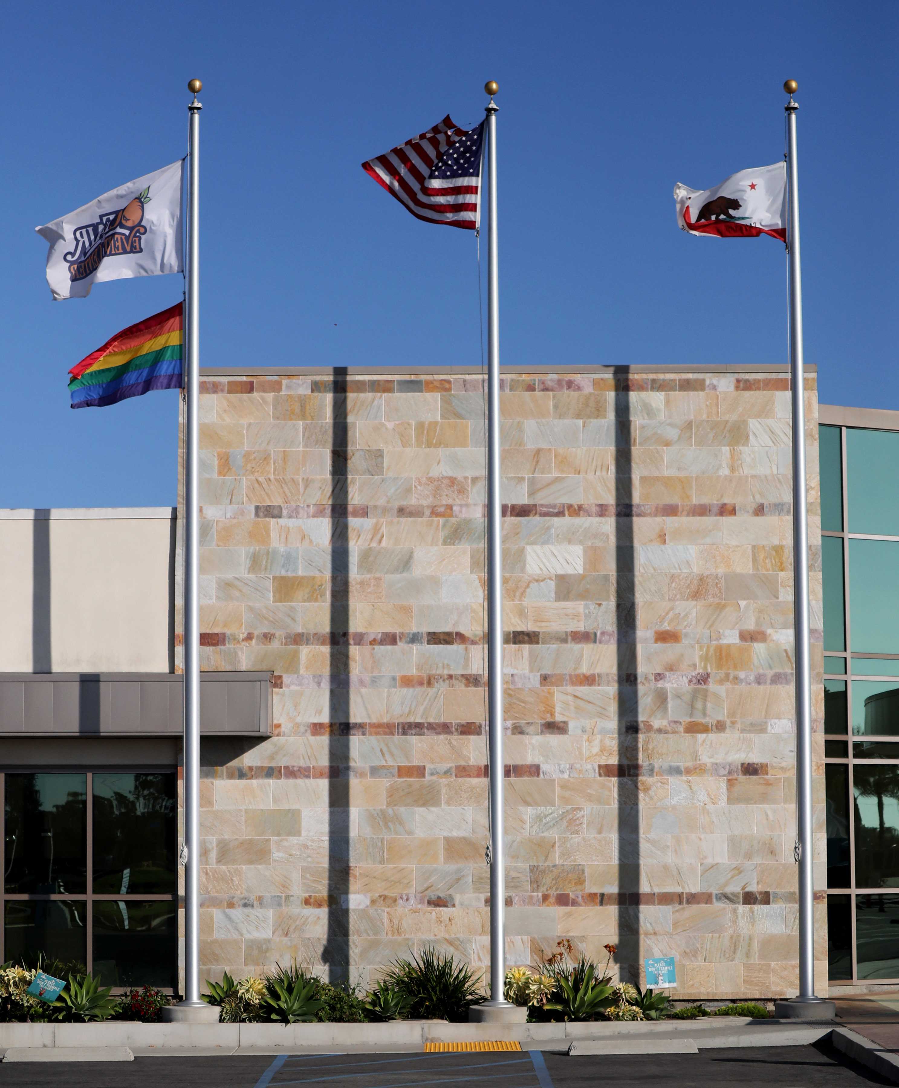 Rainbow flag raises controversy at O.C. Fair & Event Center meeting - Vimarsana News