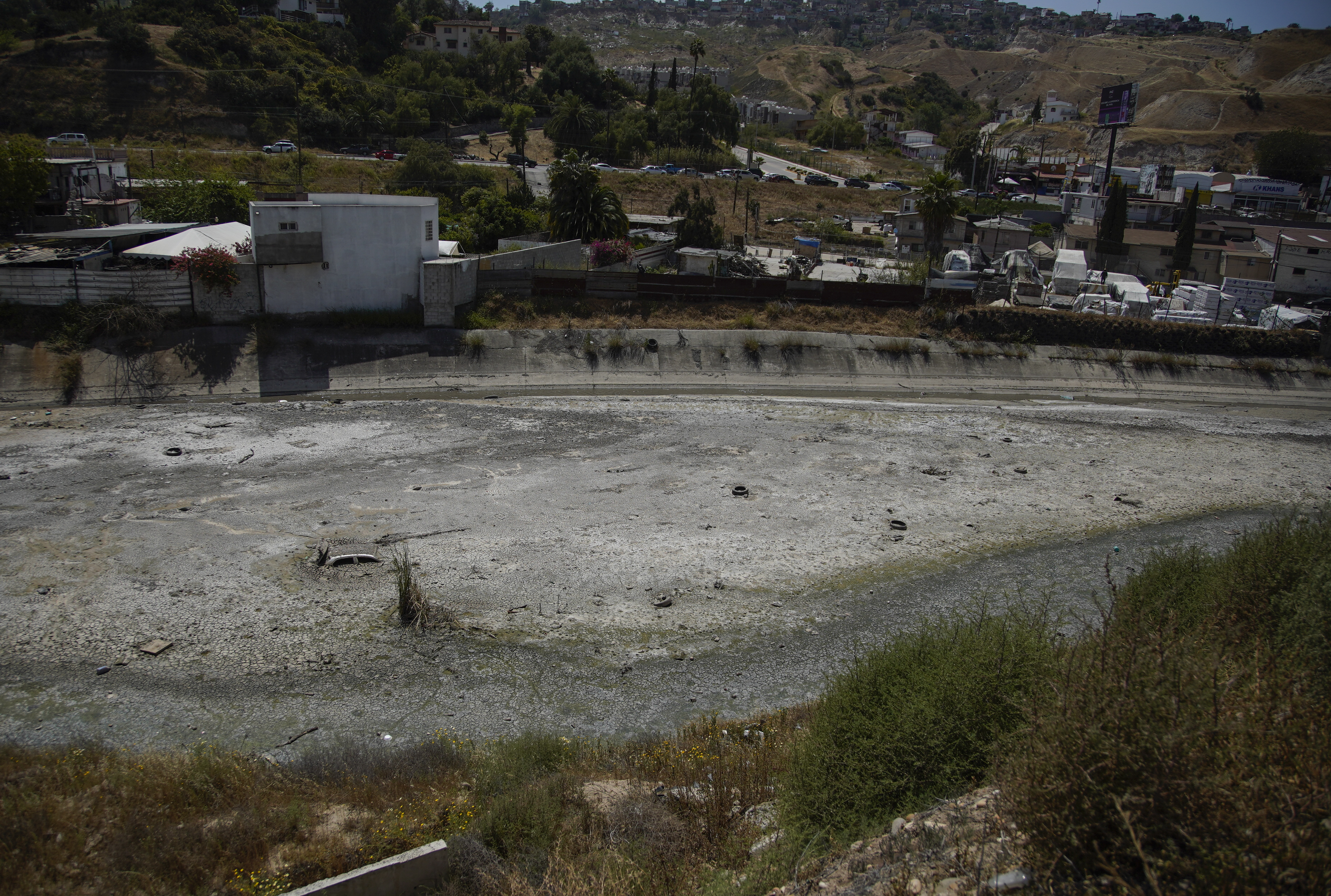 Neighbors complain about putrid odor in the Cañón de la Pedrera neighborhood of Tijuana - Vimarsana News