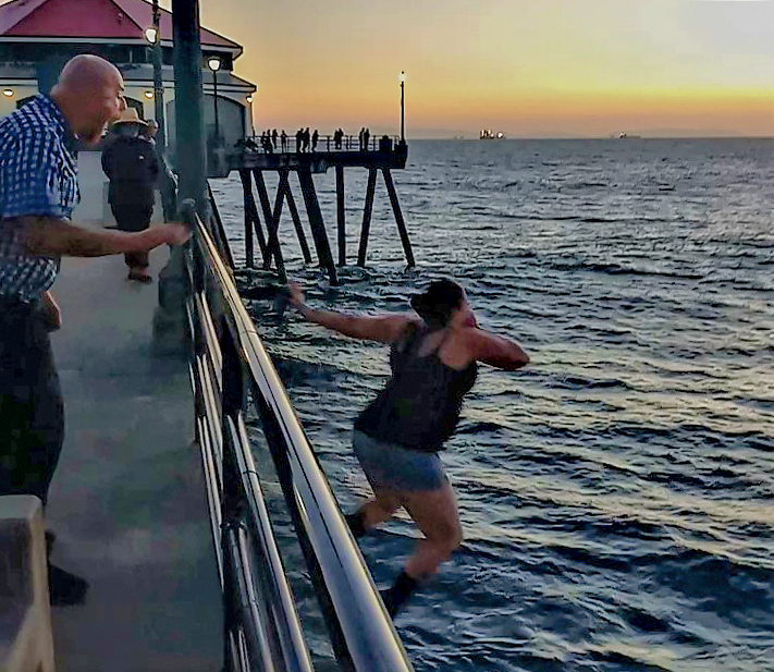 A needless death after two jump off pier in apparent ill-considered escapade - Vimarsana News