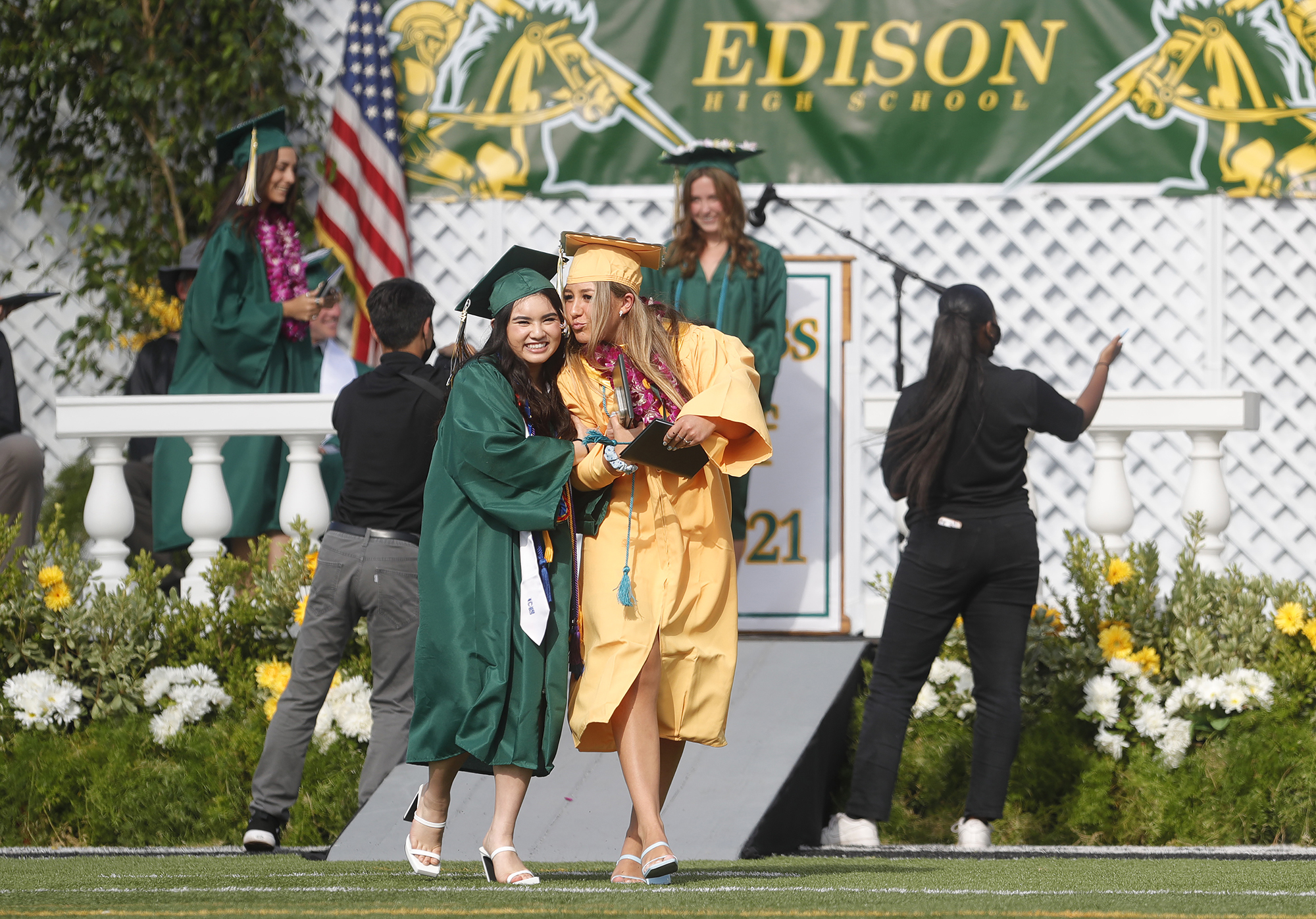Edison High class of 2021 charged up about graduation - Vimarsana News