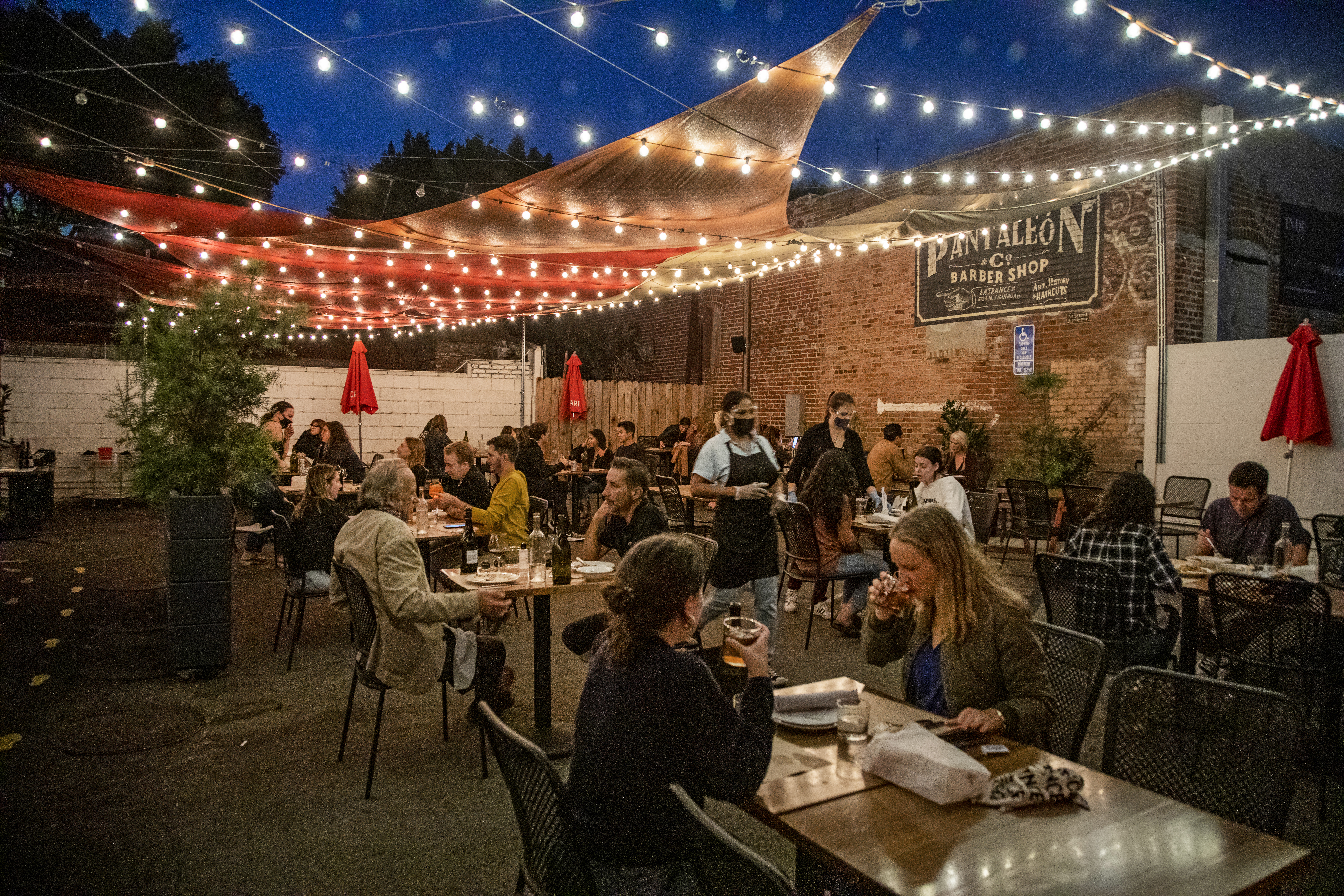 How L.A. restaurants are preparing to resume outdoor dining - Vimarsana News