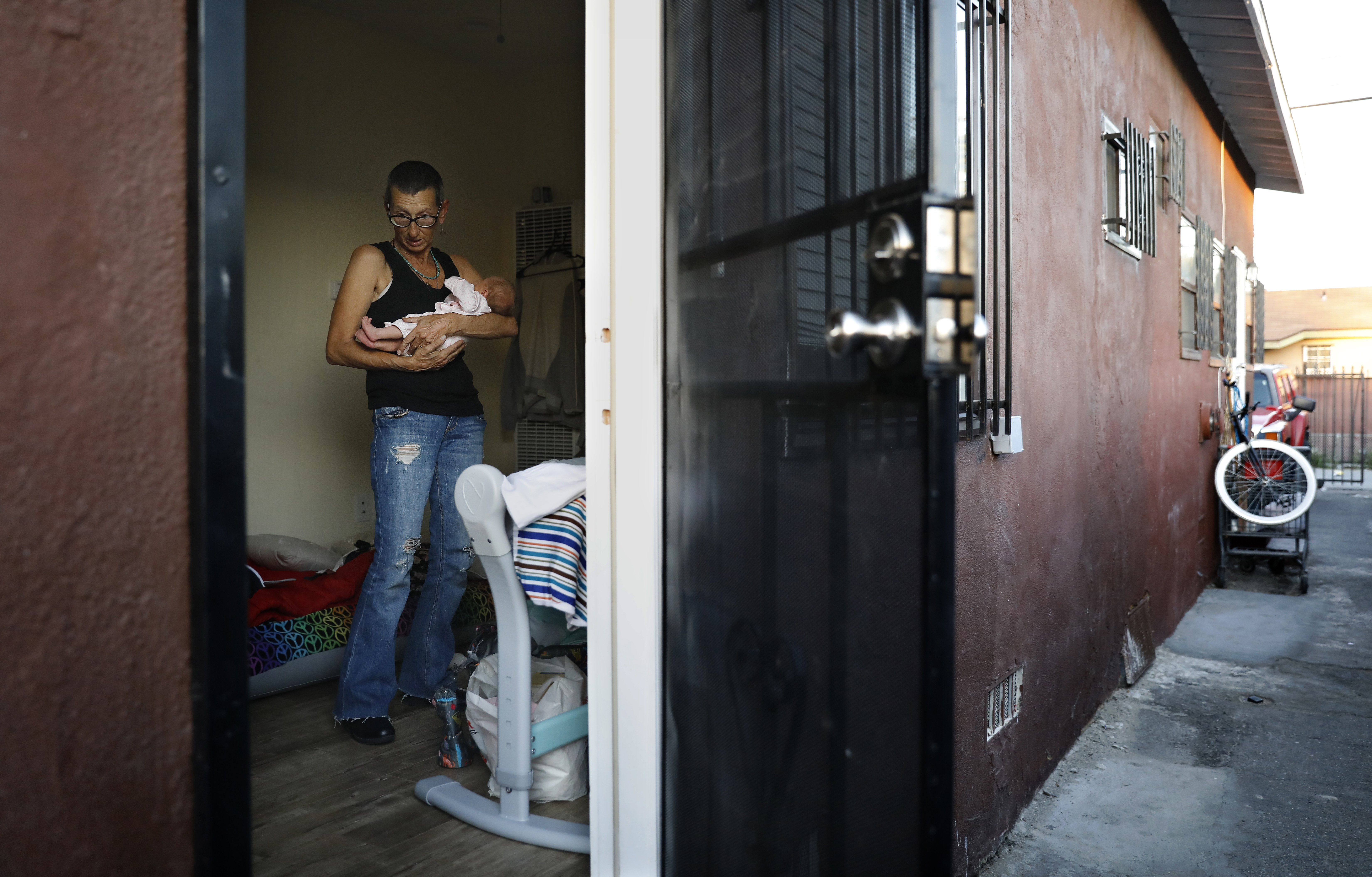 Her daughter was homeless, pregnant. She came back to L.A. - Vimarsana News
