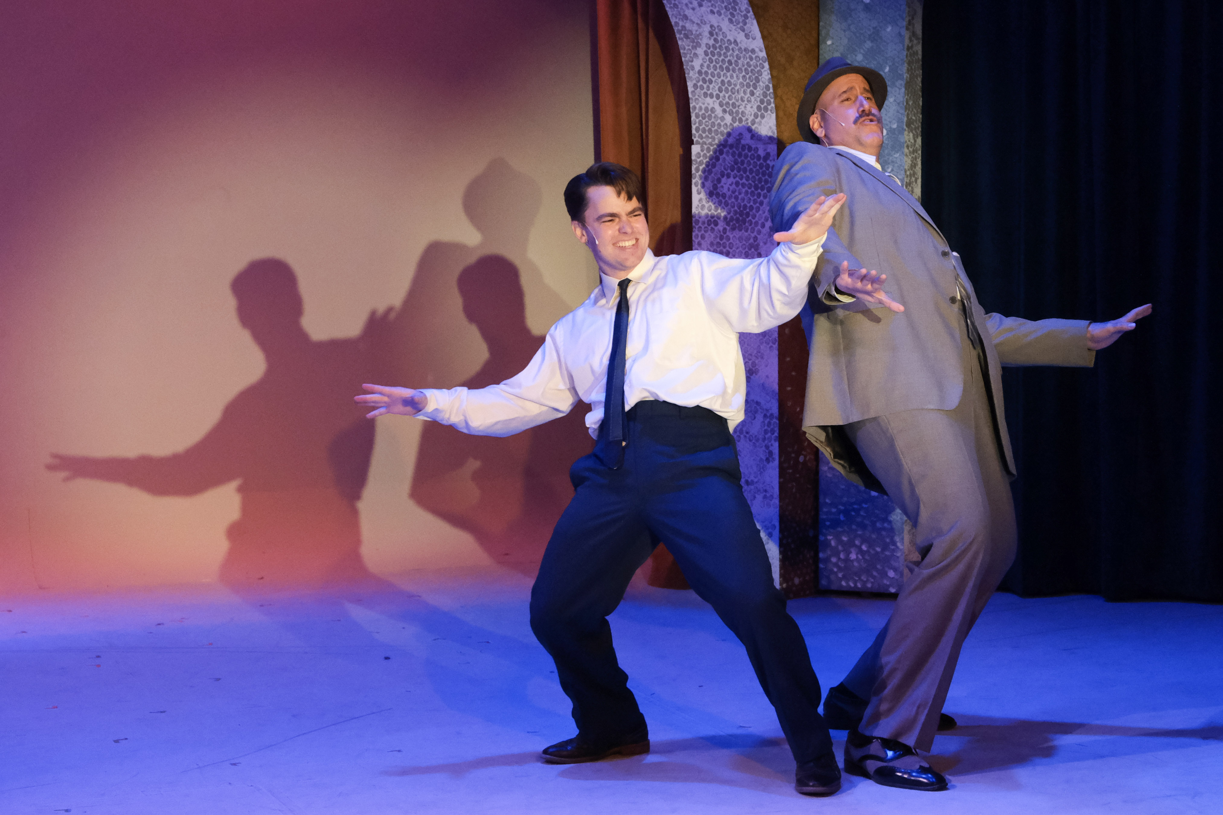 Review: S.D. Musical Theatre reopens with a swingin' '60s 'Catch Me If You Can' - Vimarsana News