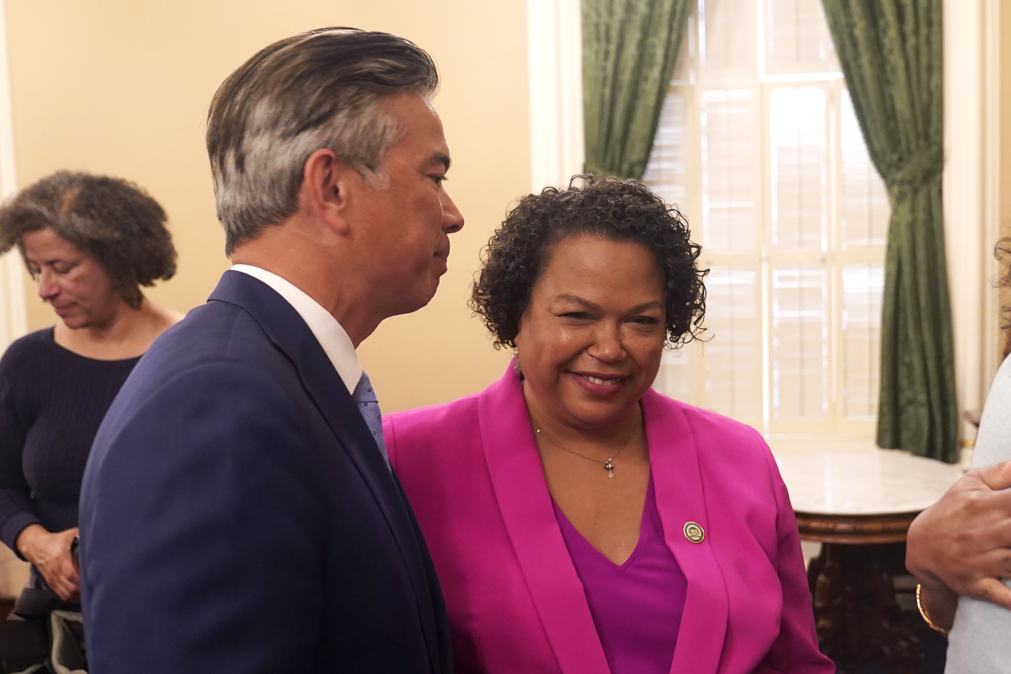Editorial: Of course the California attorney general's wife shouldn't oversee his budget - Vimarsana News