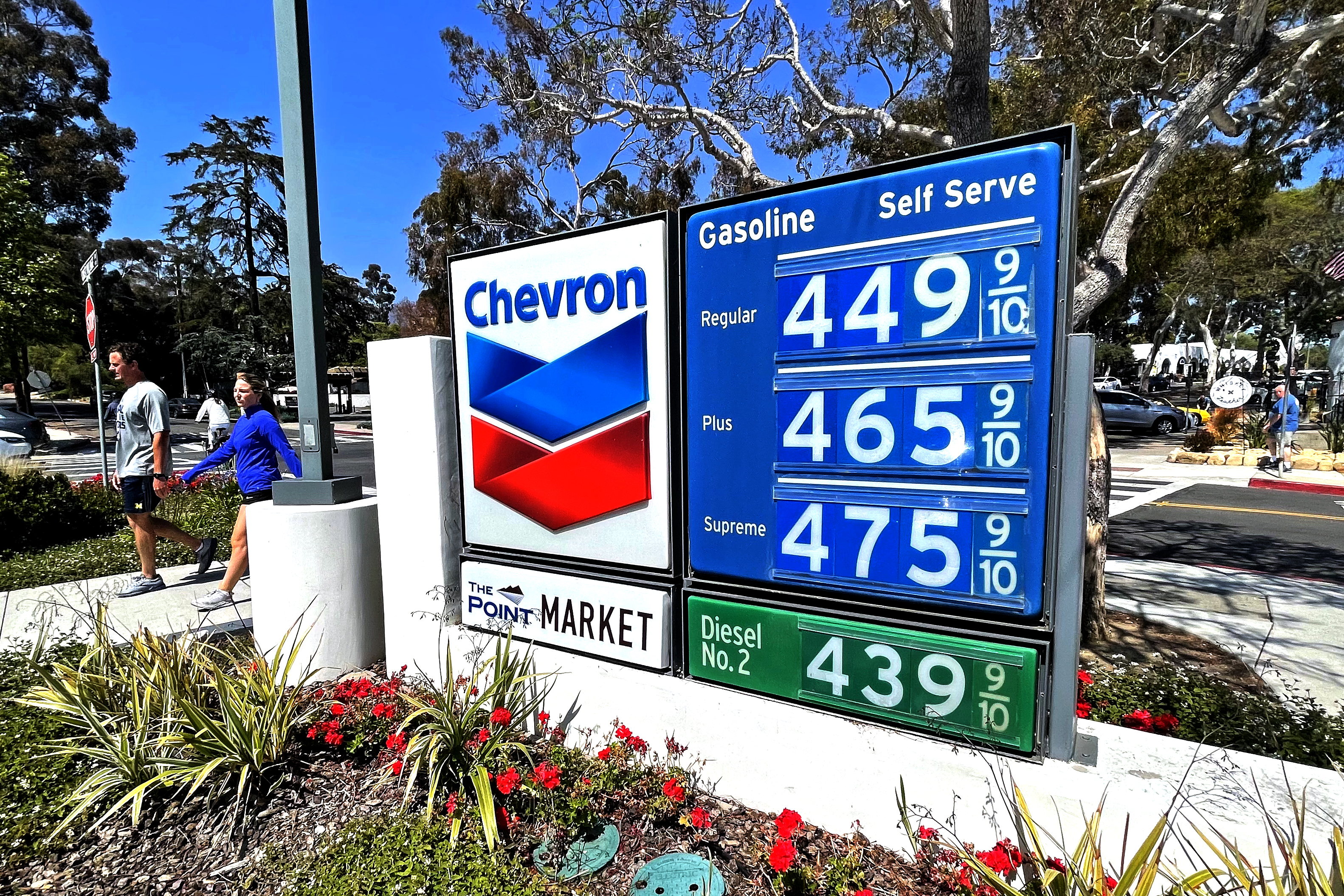 Will Russia's Ukraine attack push gas, food prices higher? - Vimarsana News