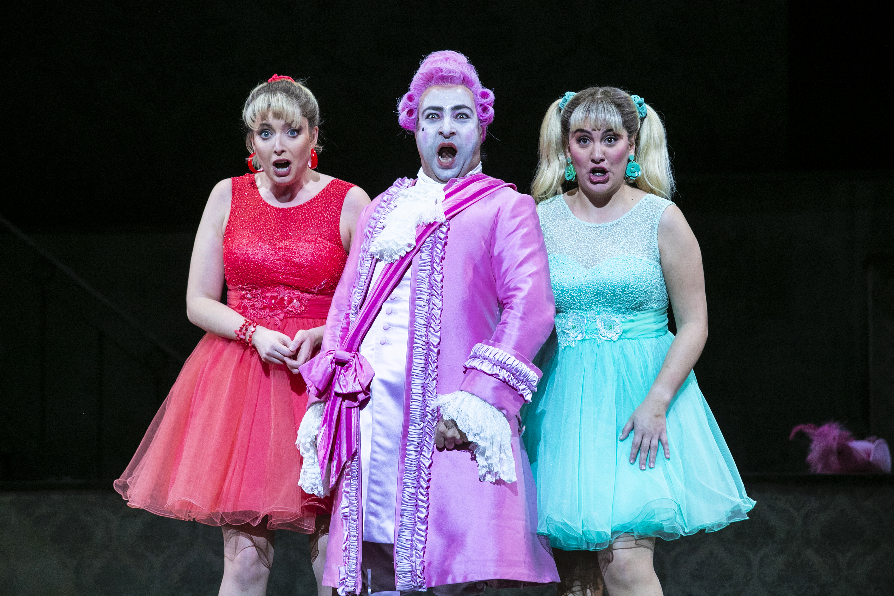 Review: LA Opera stages an incongruous albeit successful 'La Cenerentola' - Vimarsana News