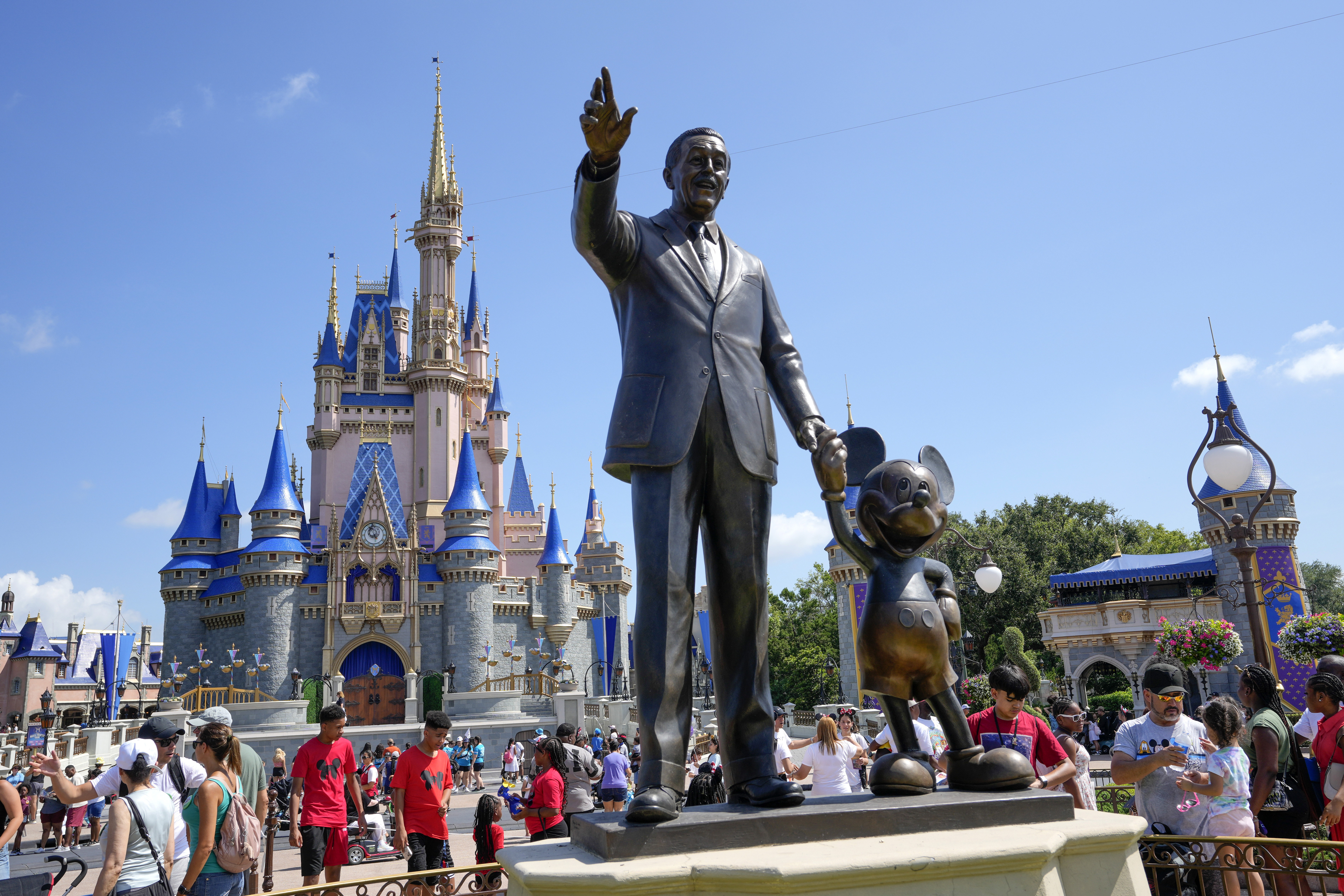 Disney reverses course on wrongful-death lawsuit, agrees to let case proceed in court