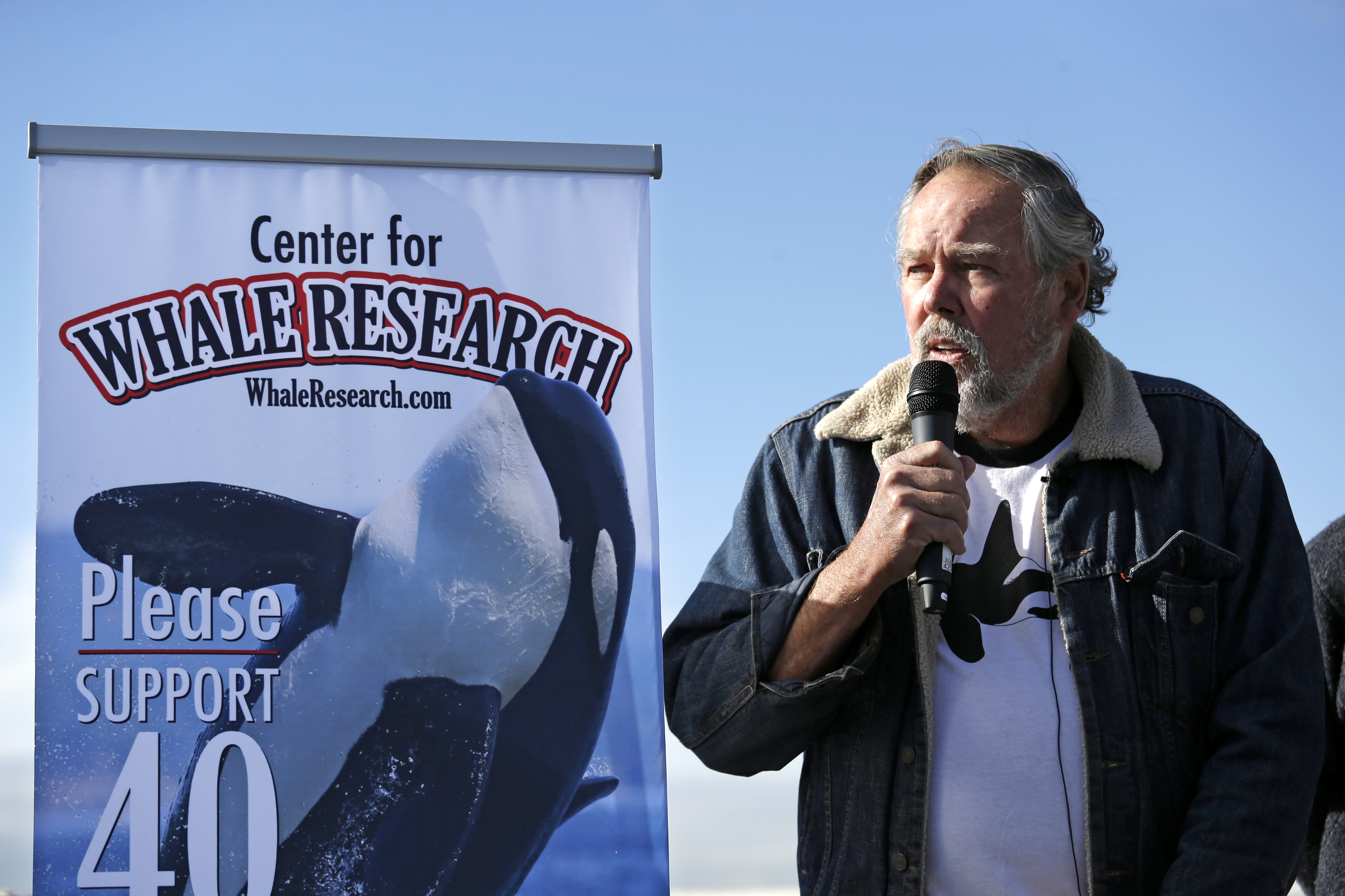 Ken Balcomb, researcher who helped end captivity of orcas, dies - Vimarsana News