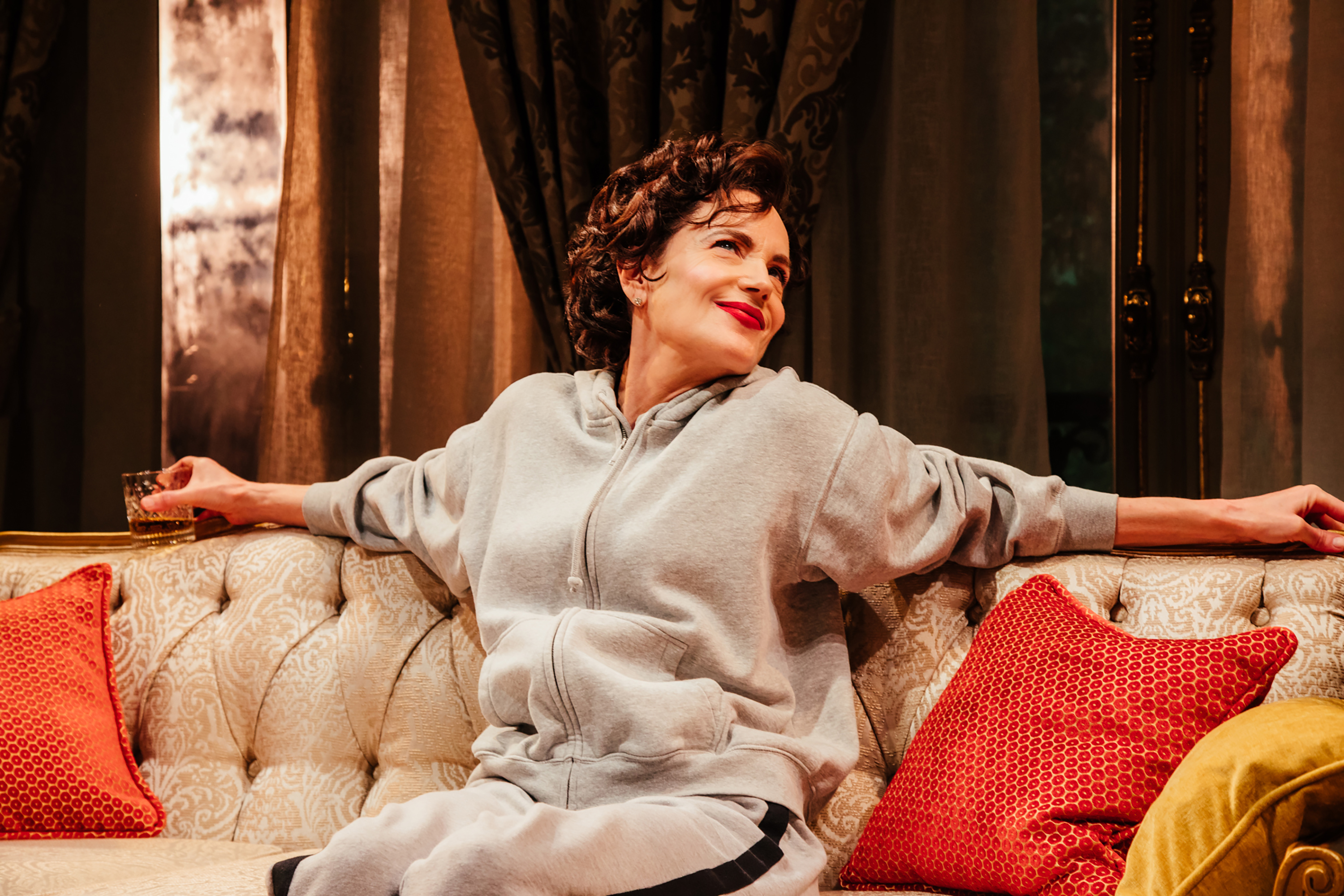 Ava Gardner play review: Elizabeth McGovern at Geffen Playhouse - Vimarsana News
