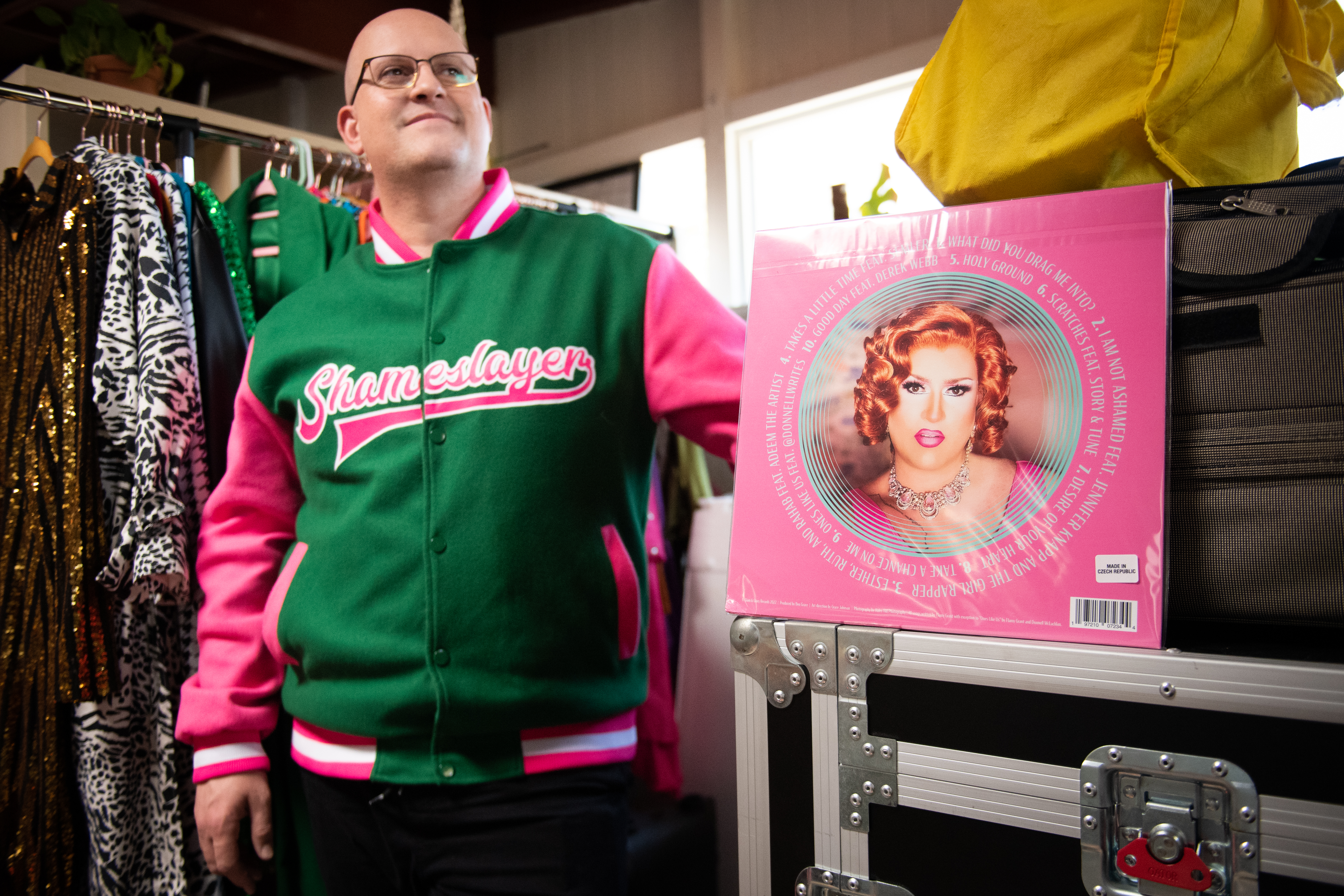 In drag, San Diego singer-songwriter helps others feel seen, safe - Vimarsana News