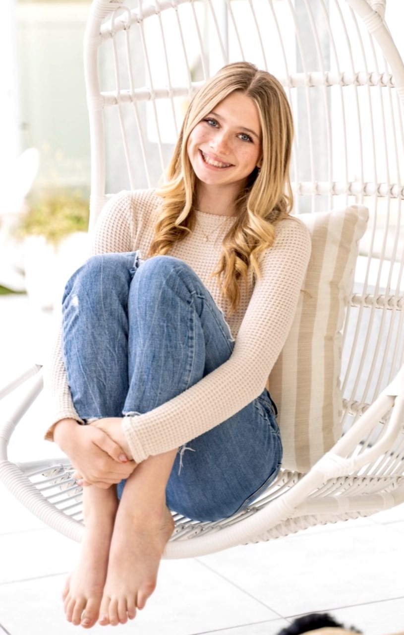 Torrey Pines junior holding prom dress drive for teens in San Diego - Vimarsana News