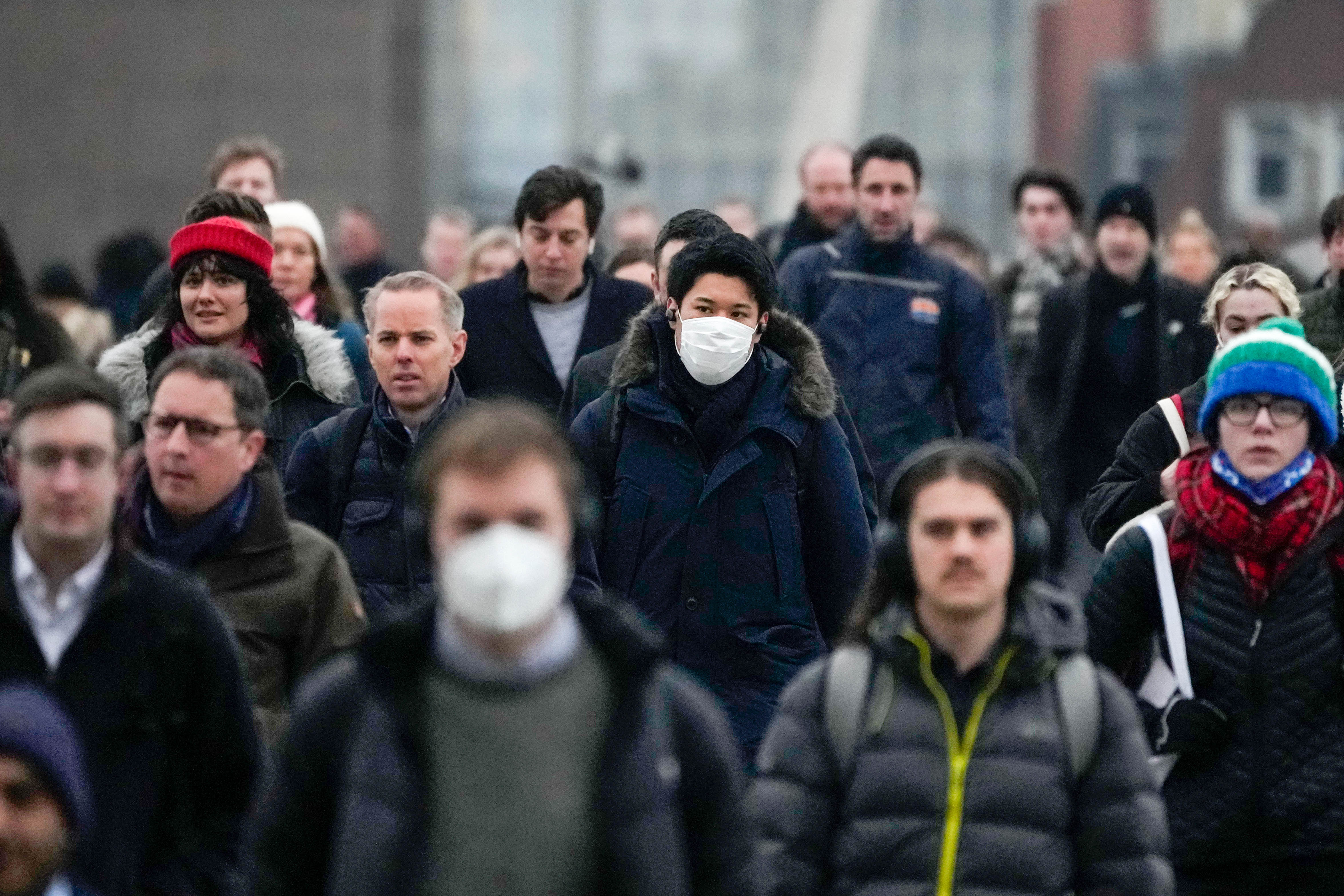 WHO: Pandemic may be more manageable after Omicron wave ends - Vimarsana News