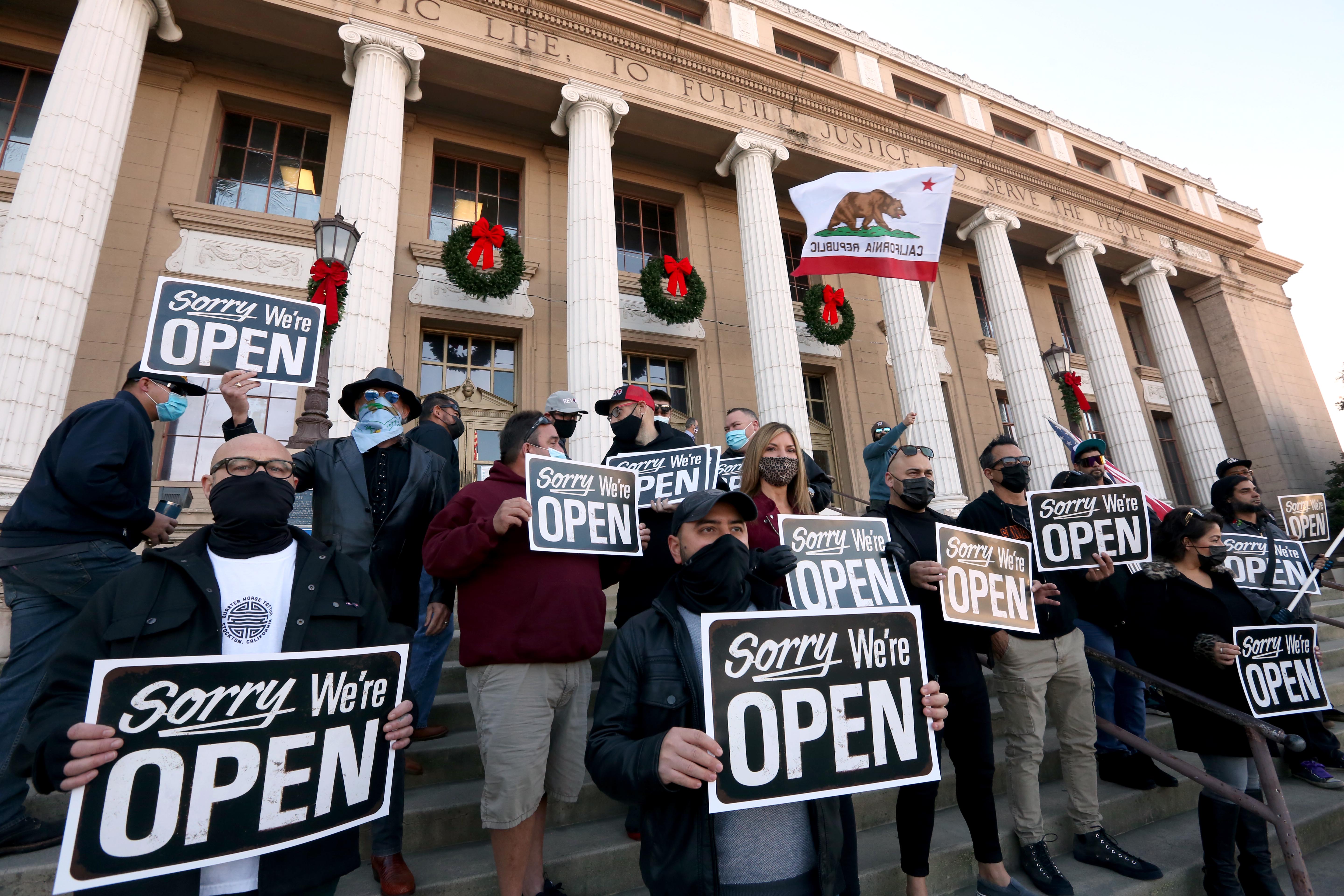 COVID-19 slams San Joaquin Valley hospitals, as many resist restrictions - Vimarsana News