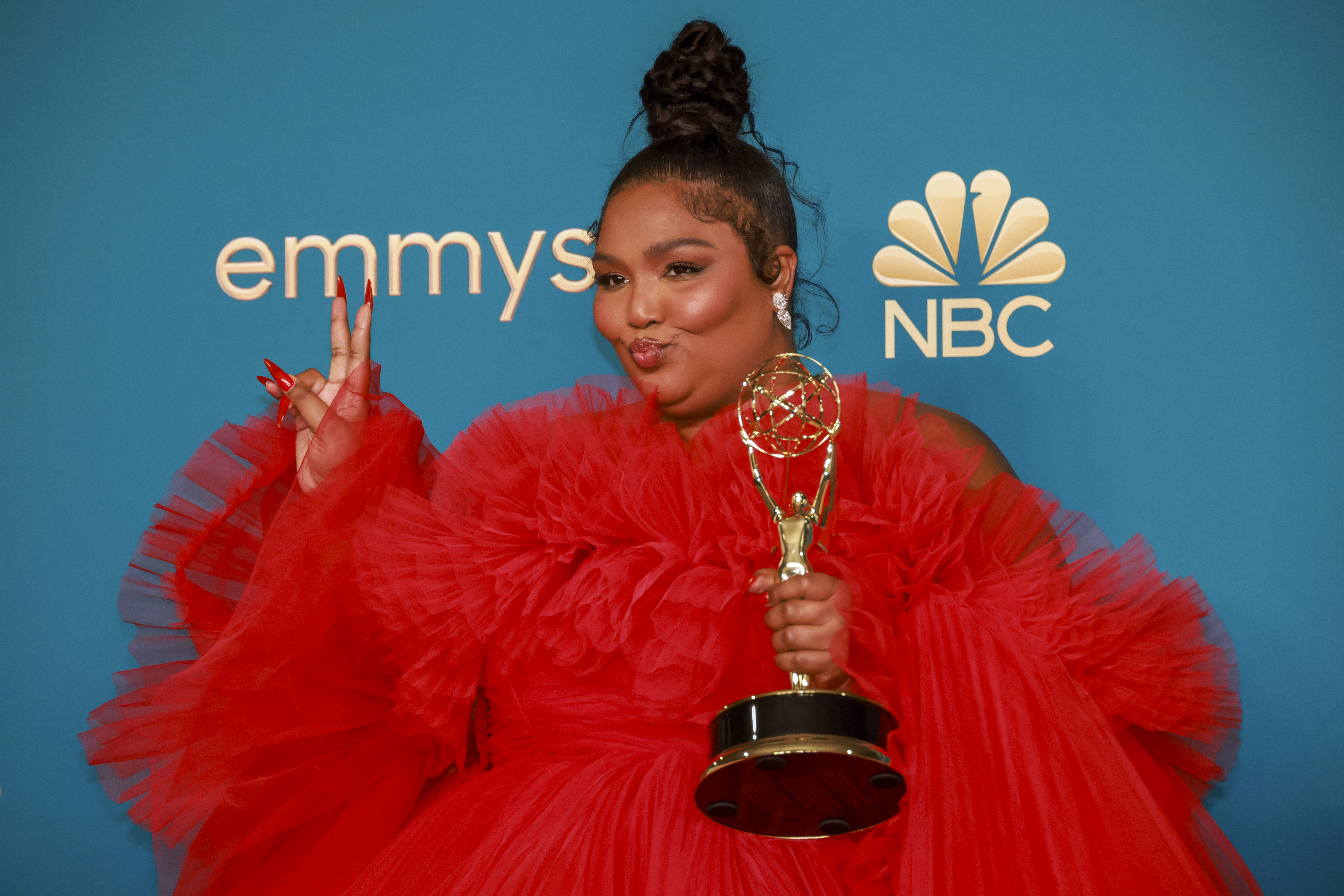 Lizzo plays James Madison's 1813 crystal flute at D.C. show - Vimarsana News