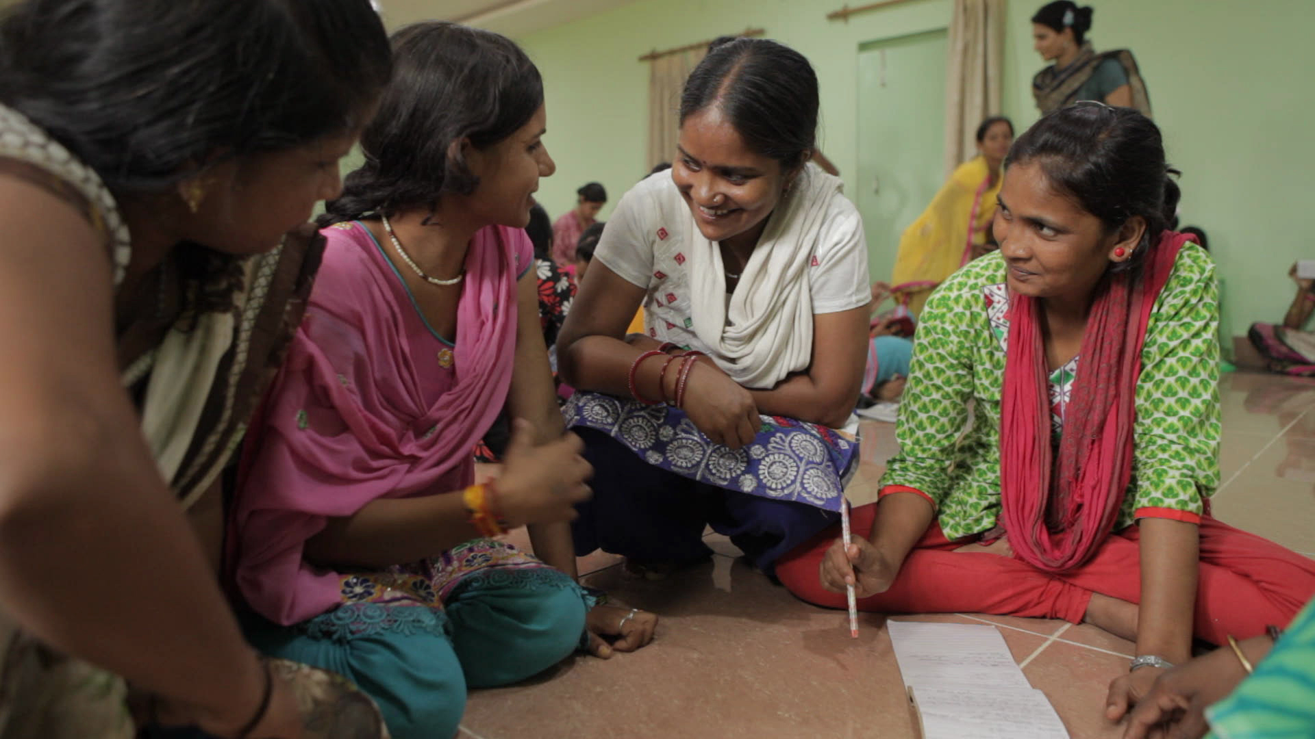 'Writing With Fire' review: Indian women on the front lines - Vimarsana News