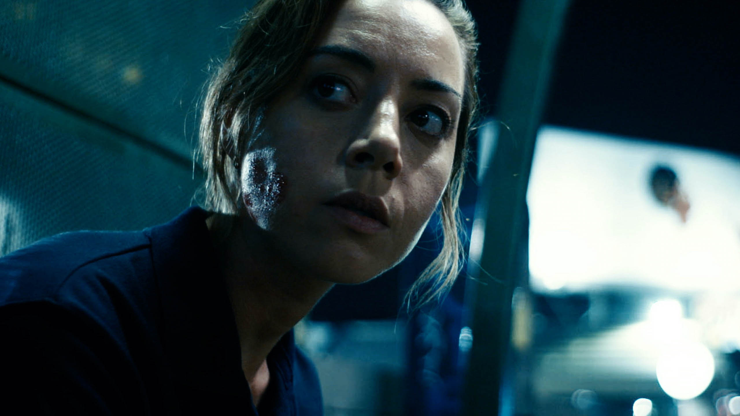 'Emily the Criminal' review: Aubrey Plaza kills it - Vimarsana News