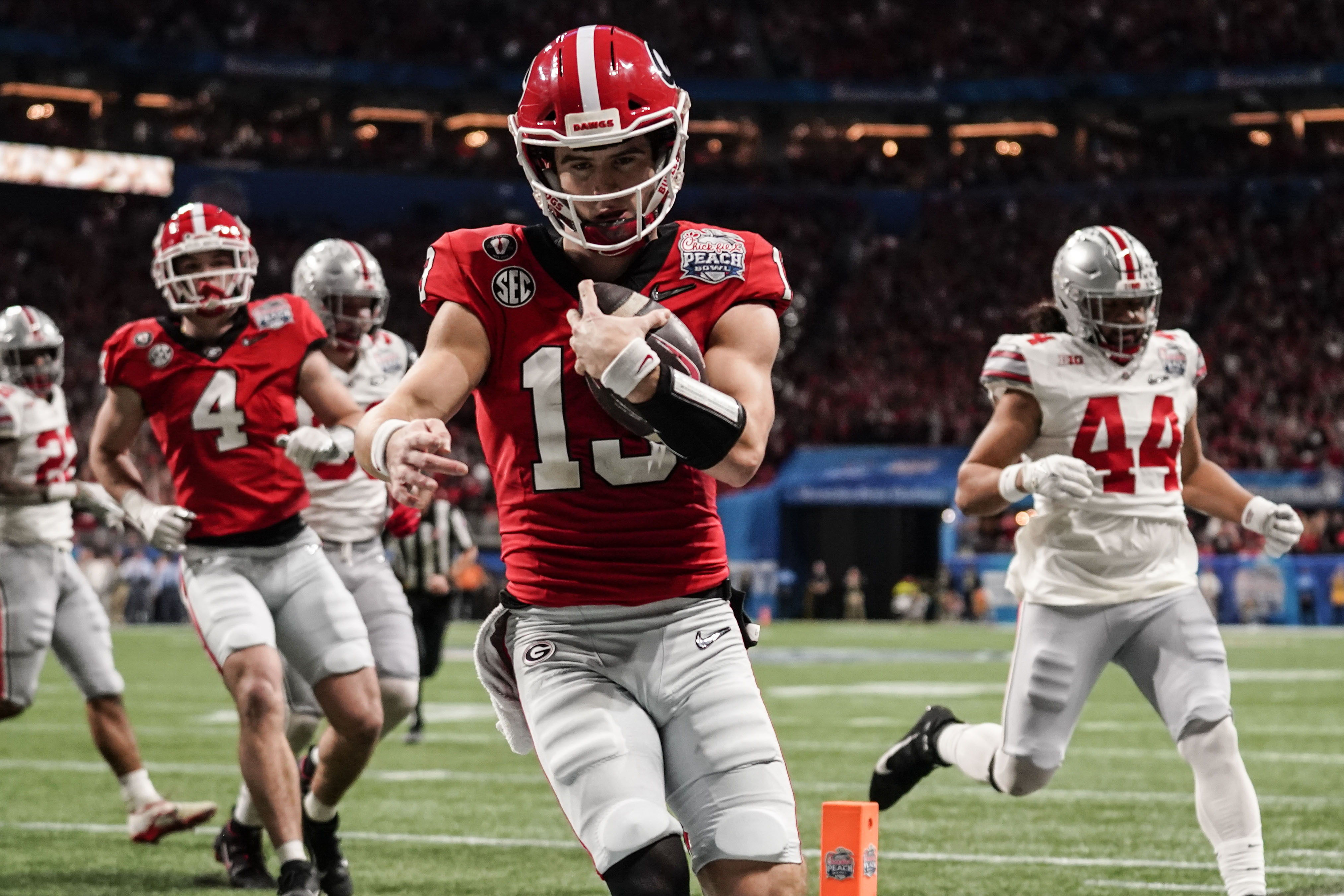 Defending CFP champs: What makes Georgia better this year? - Vimarsana News