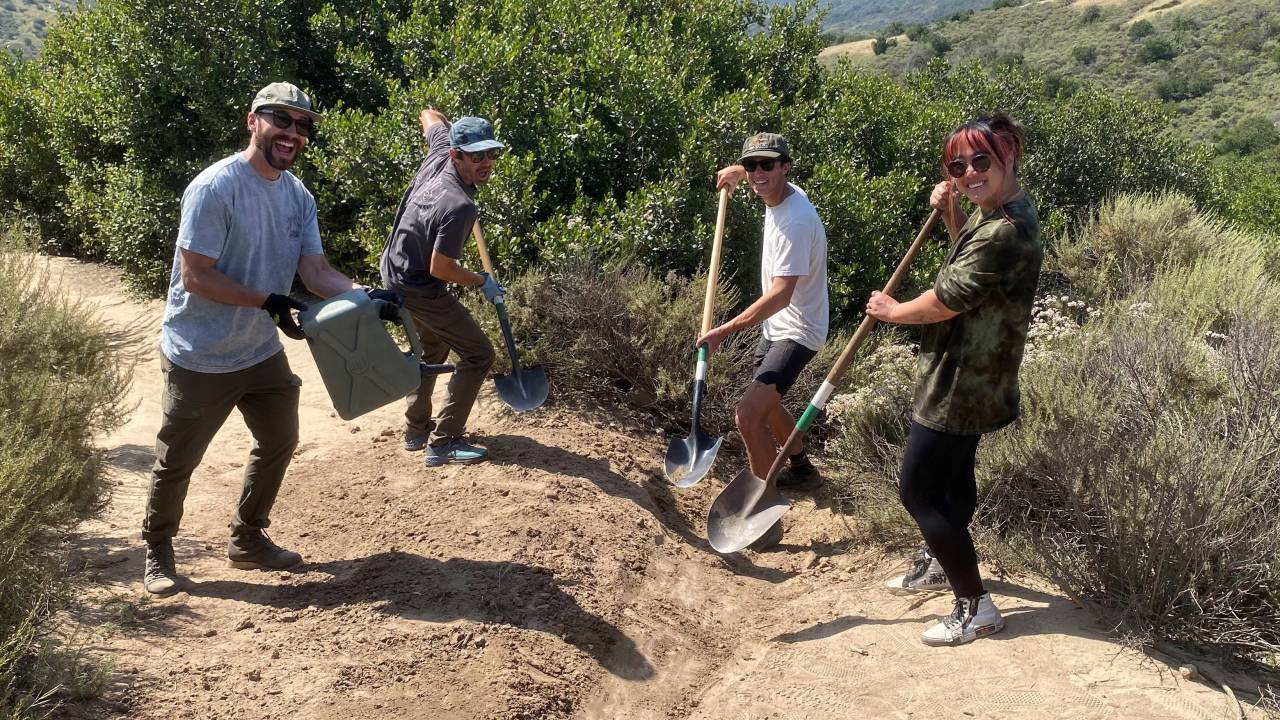 Laguna Canyon Foundation invites volunteers to connect with nature and complete critical trail work - Vimarsana News