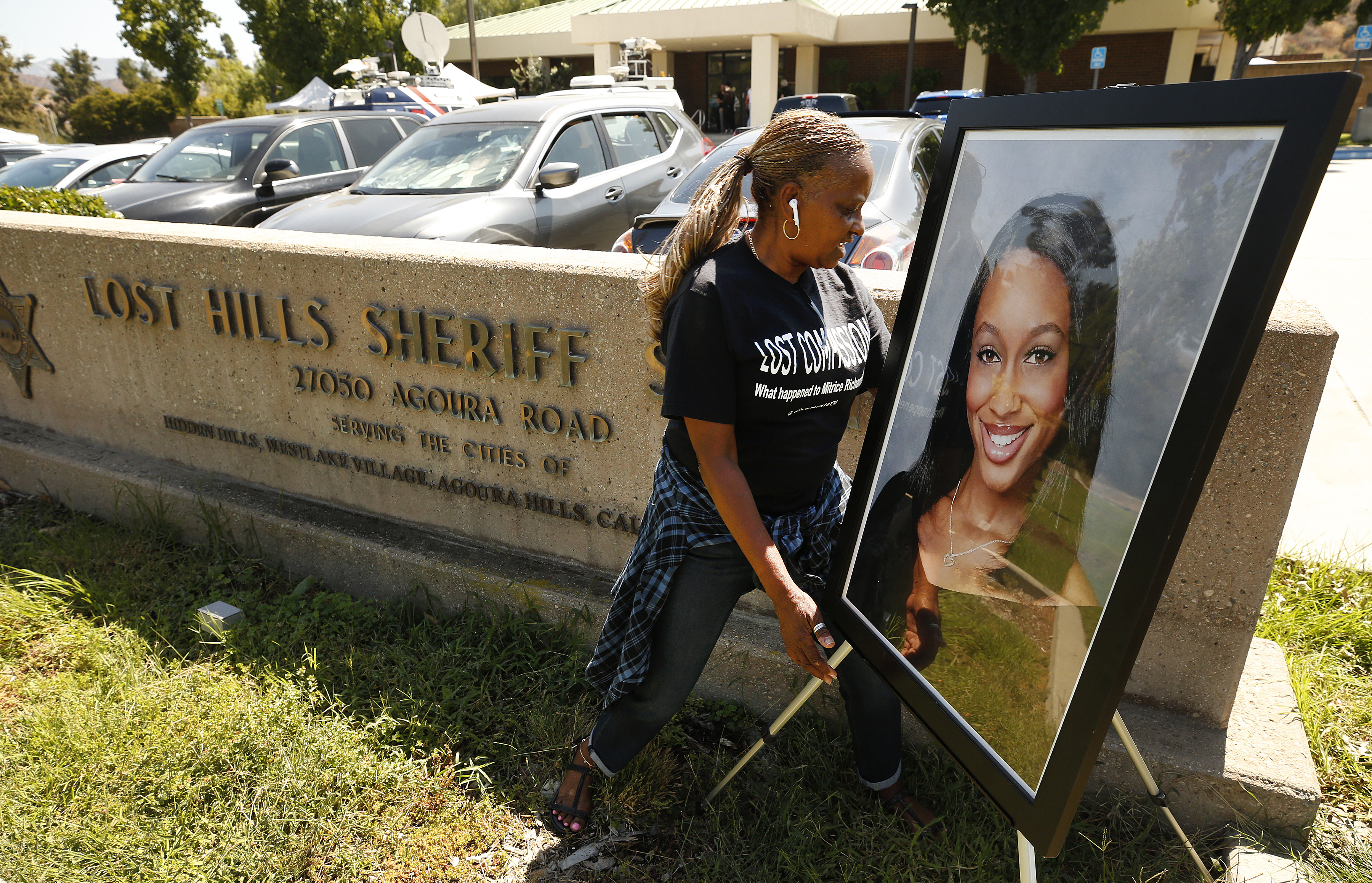 New reward offered in Mitrice Richardson's mysterious death - Vimarsana News