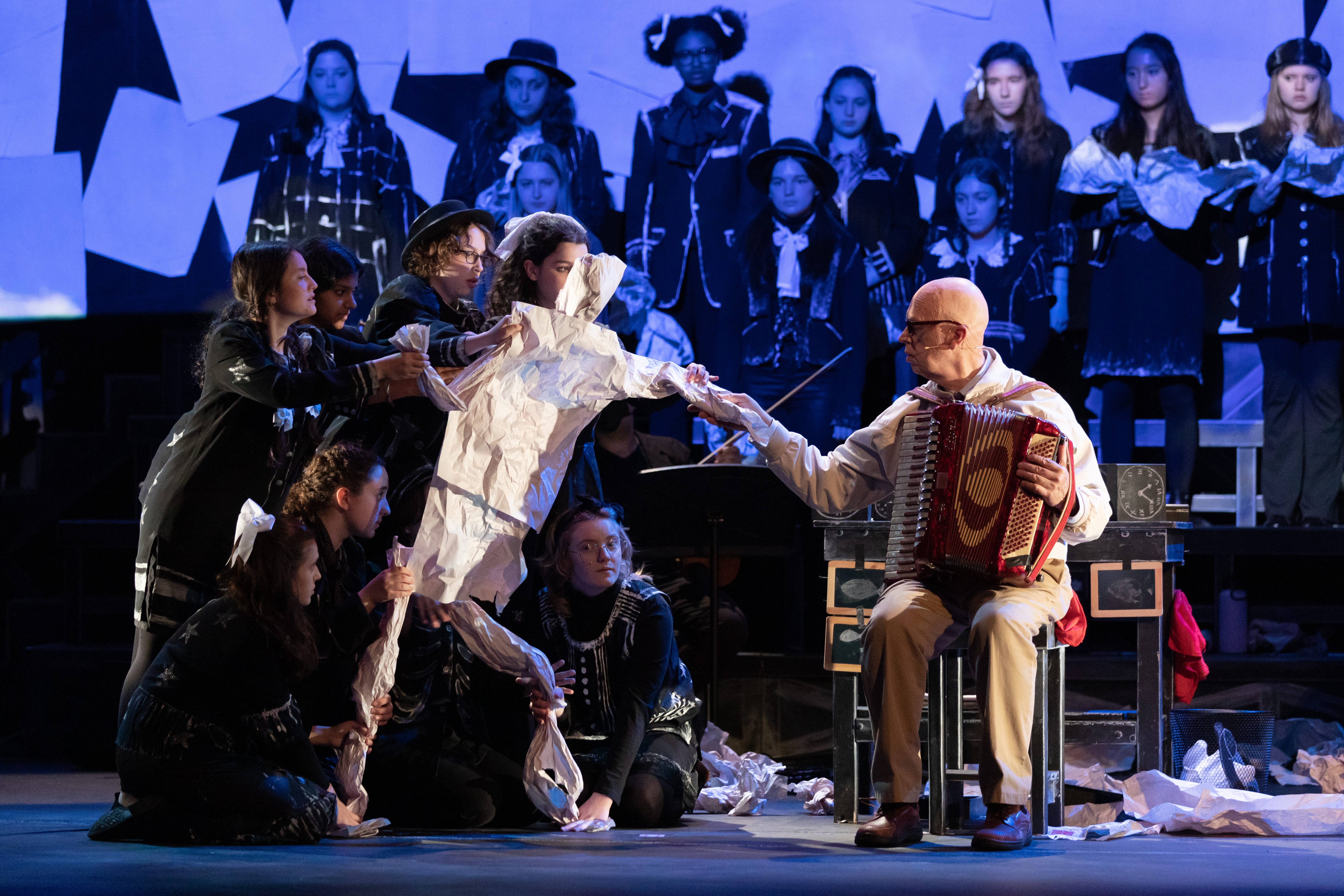 Review: San Diego Opera's chamber piece 'Aging Magician' an intriguing debut - Vimarsana News