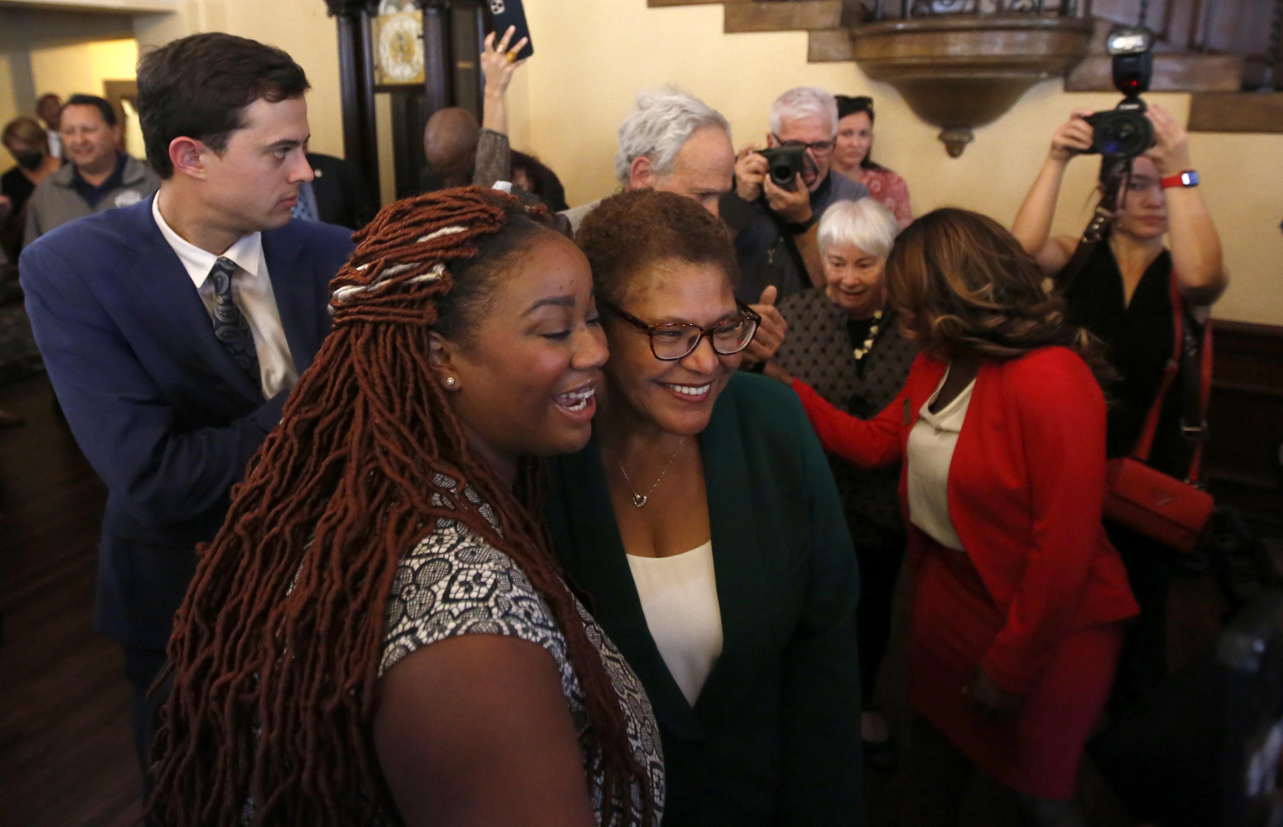 Black Angelenos rejoice over the election of Karen Bass - Vimarsana News