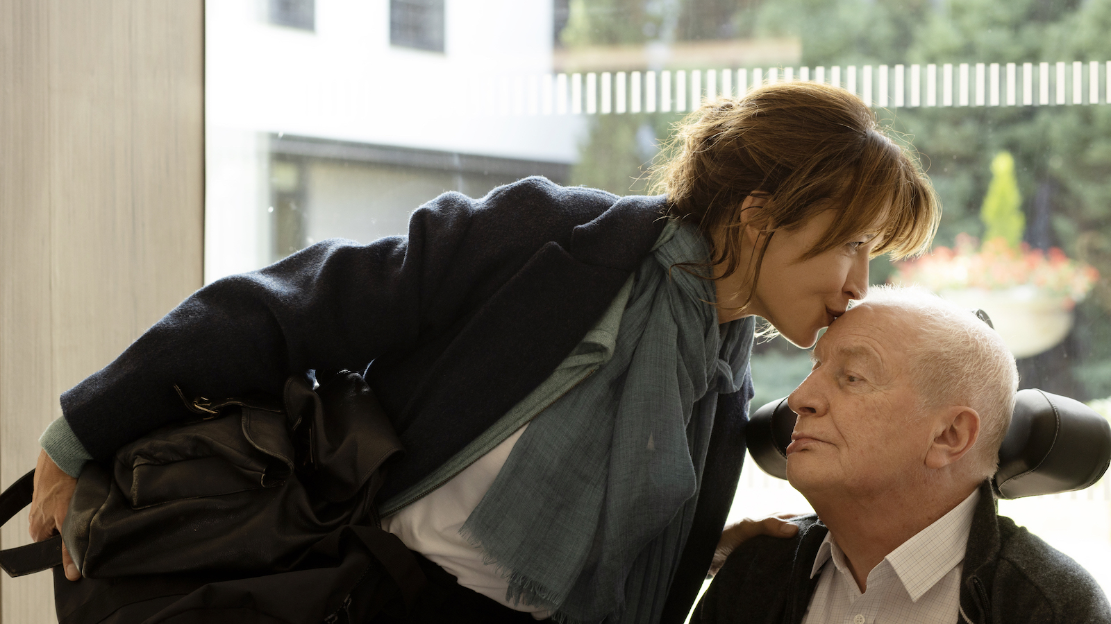'Everything Went Fine' review: Both life-affirming and anguished - Vimarsana News