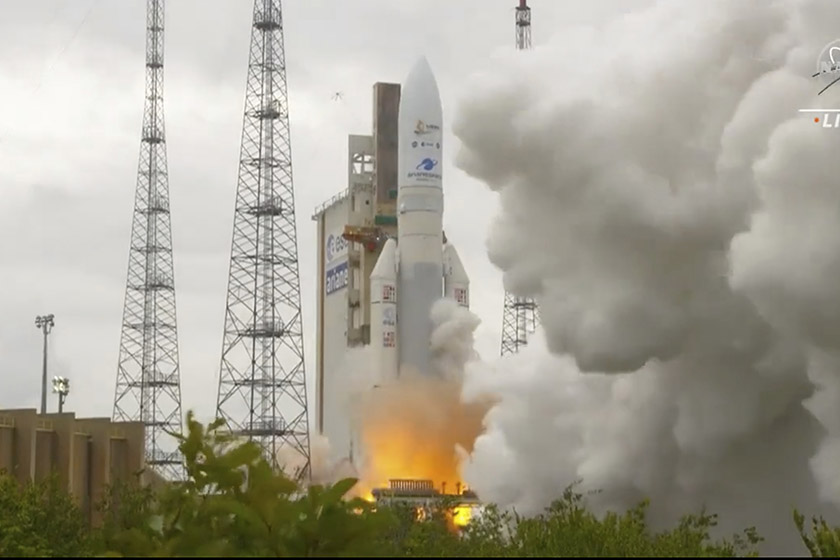 Webb telescope launches on daring quest to behold first stars - Vimarsana News