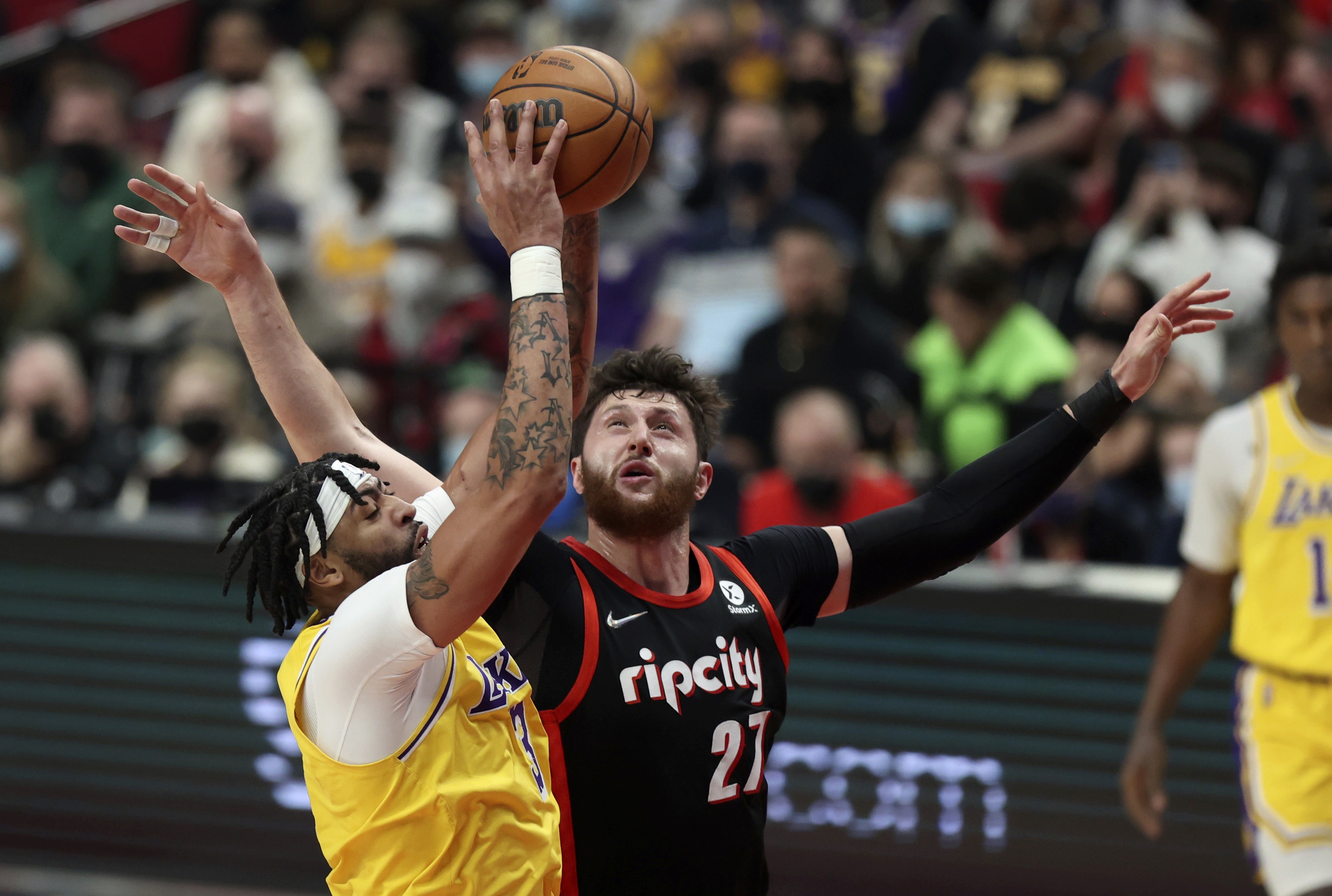 The Sports Report: Clippers in familiar playoff territory - Vimarsana News