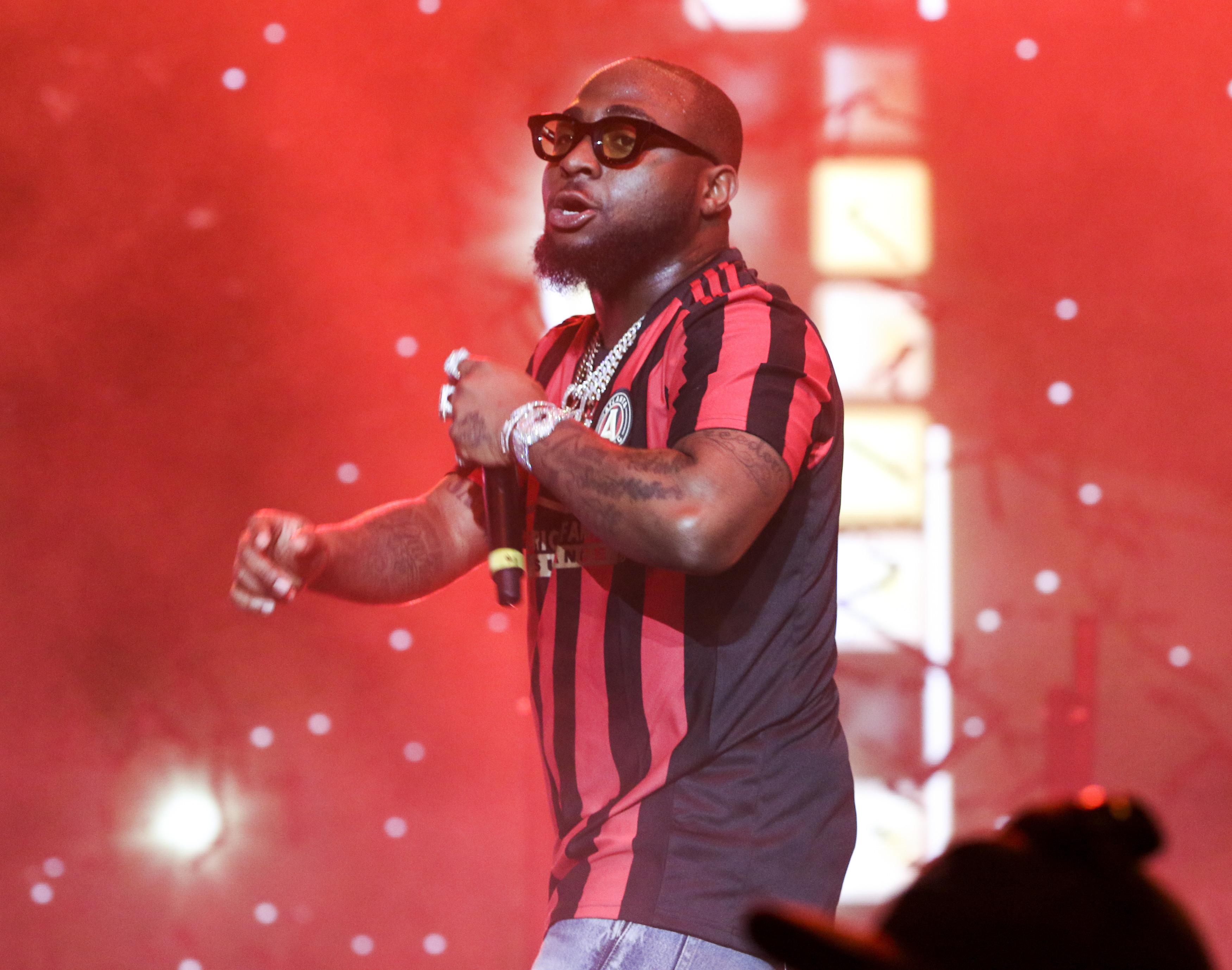 Afrobeat star Davido's young son drowns in family pool - Vimarsana News