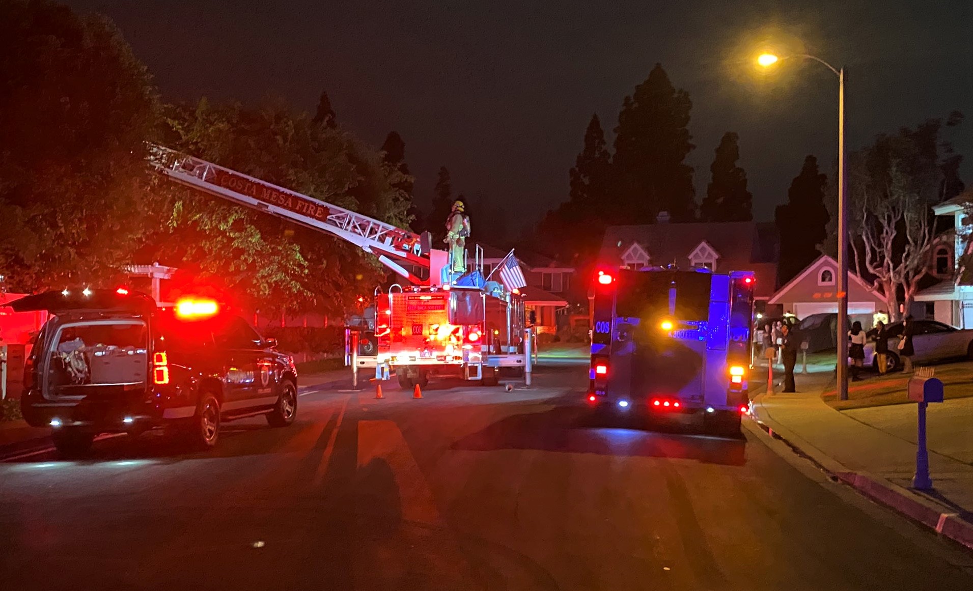 2 displaced from Costa Mesa home Sunday after fire breaks out in upstairs bedroom - Vimarsana News