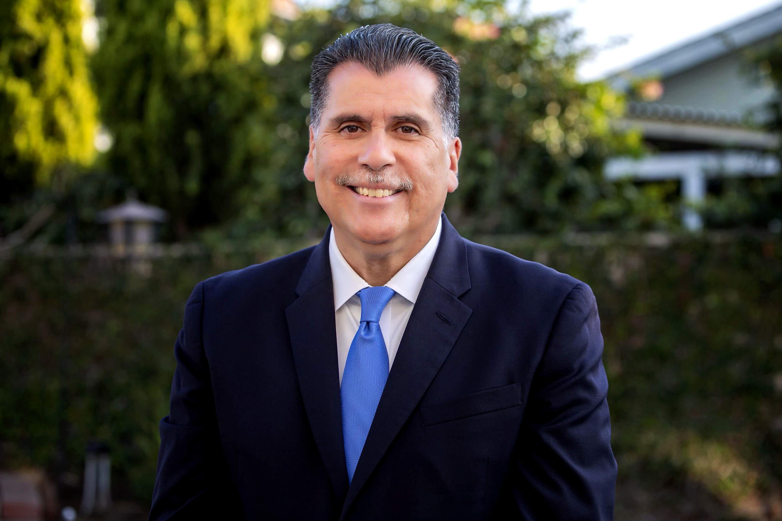 Endorsement: Robert Luna for L.A. County sheriff - Vimarsana News
