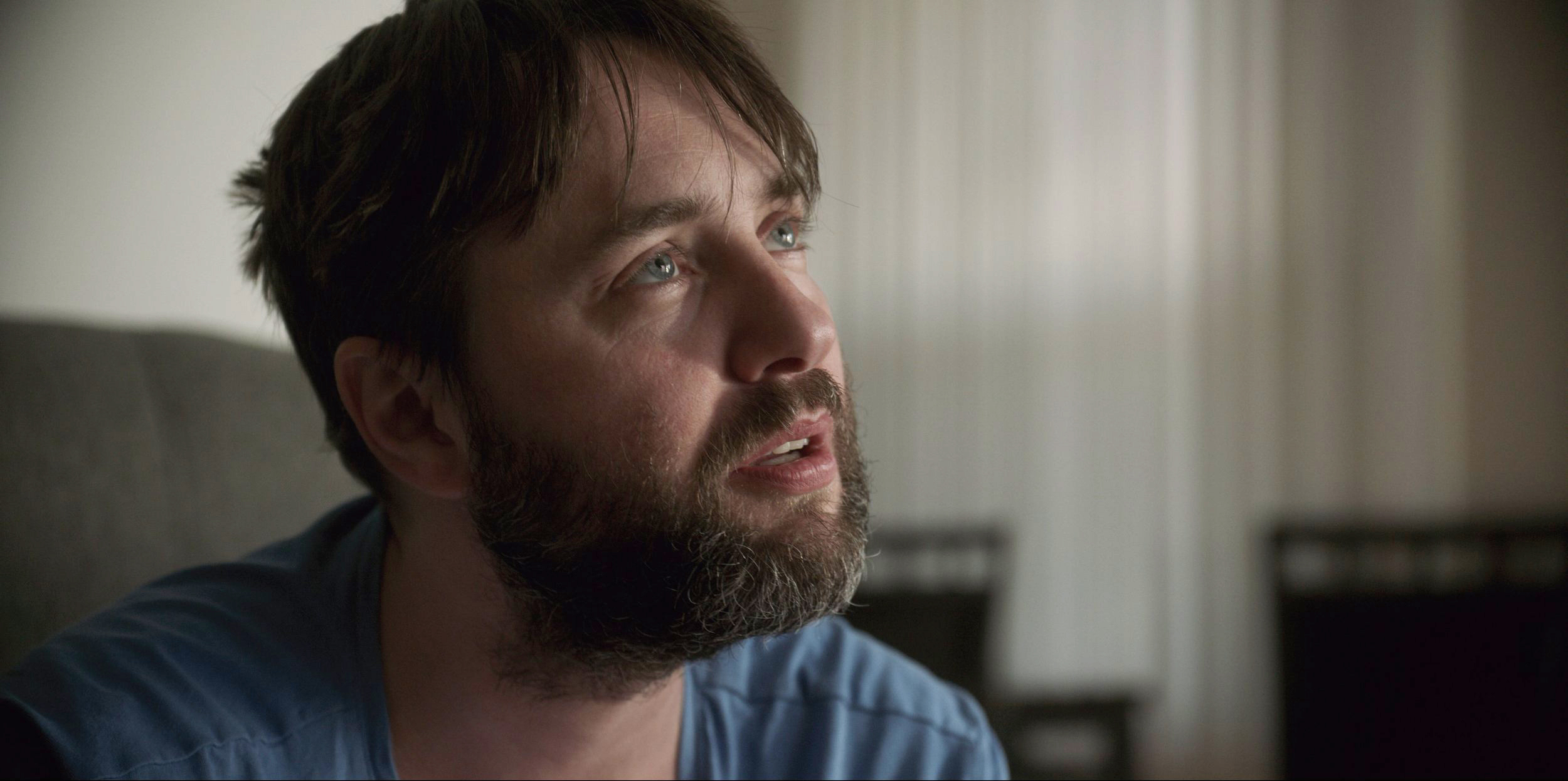 'Ultrasound' review: Vincent Kartheiser falls down a rabbit hole - Vimarsana News