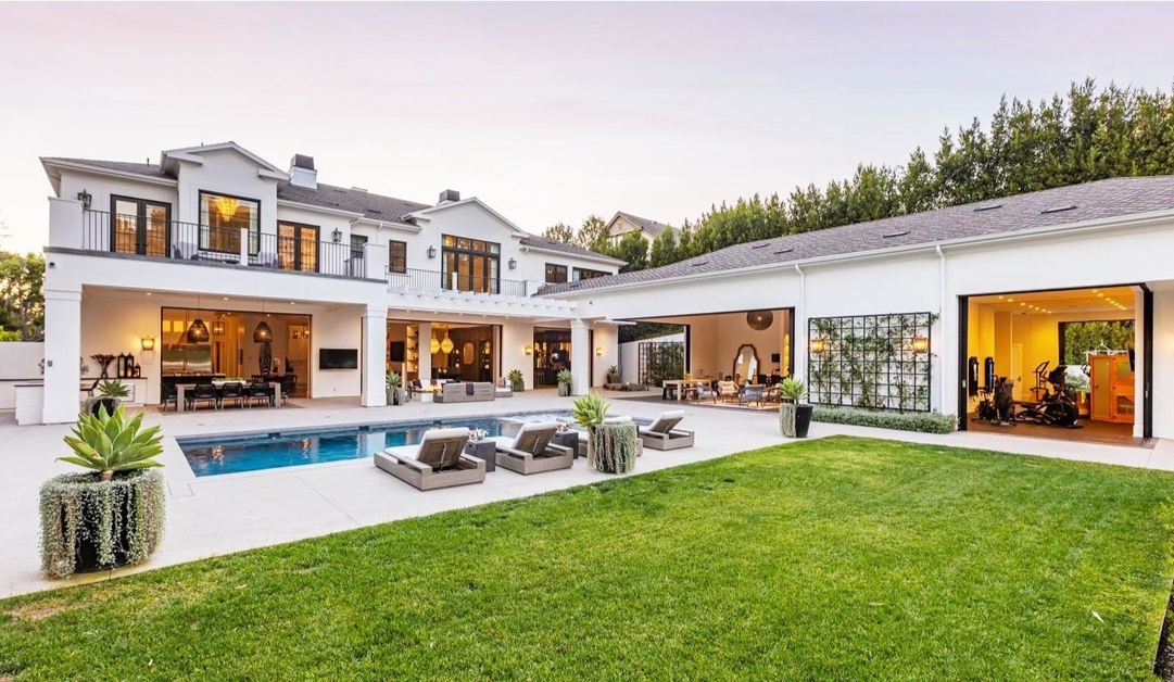 Tony Gonzalez tries Beverly Hills home sale again at $28 million - Vimarsana News