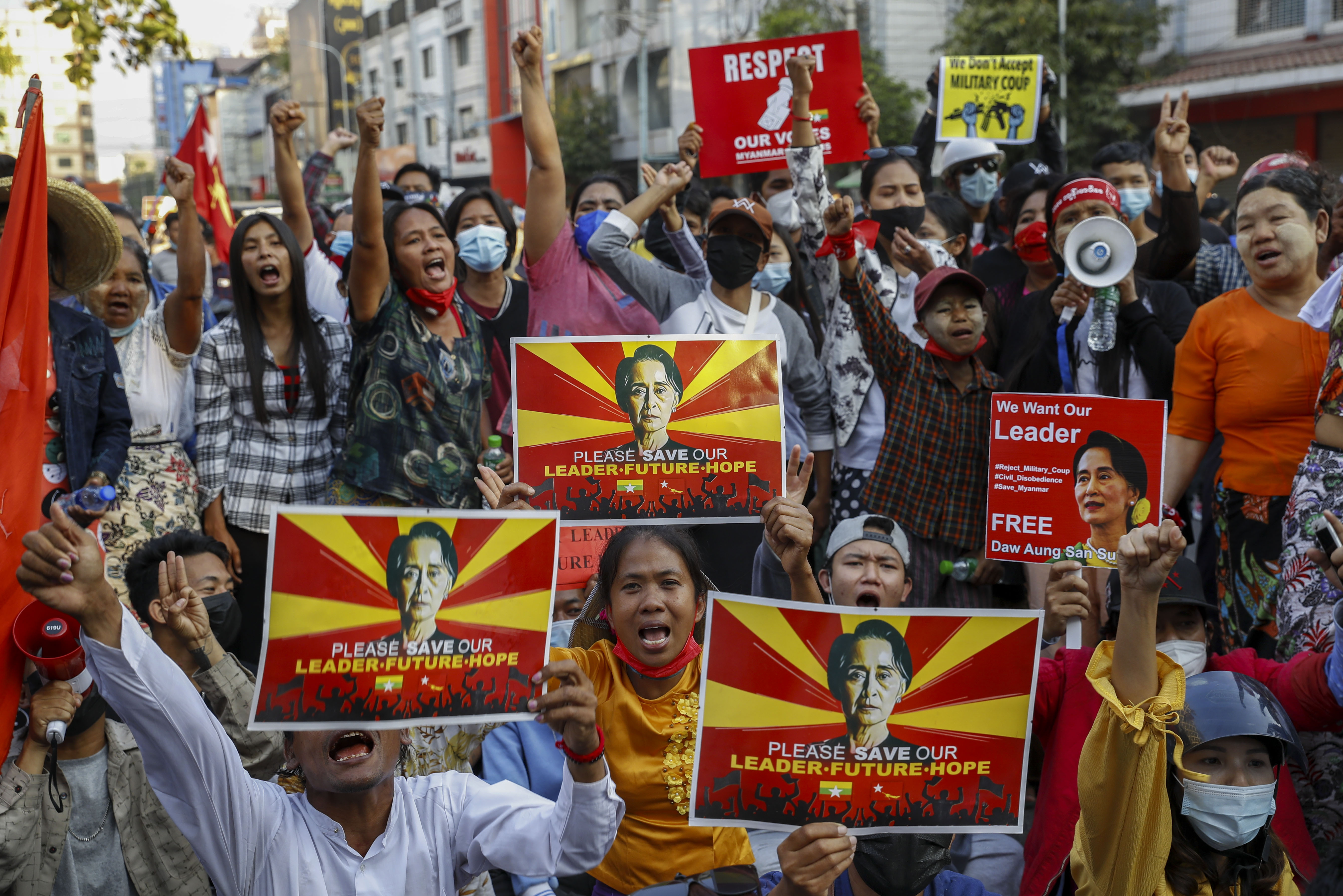 Myanmar protesters face military might with civil disobedience - Vimarsana News