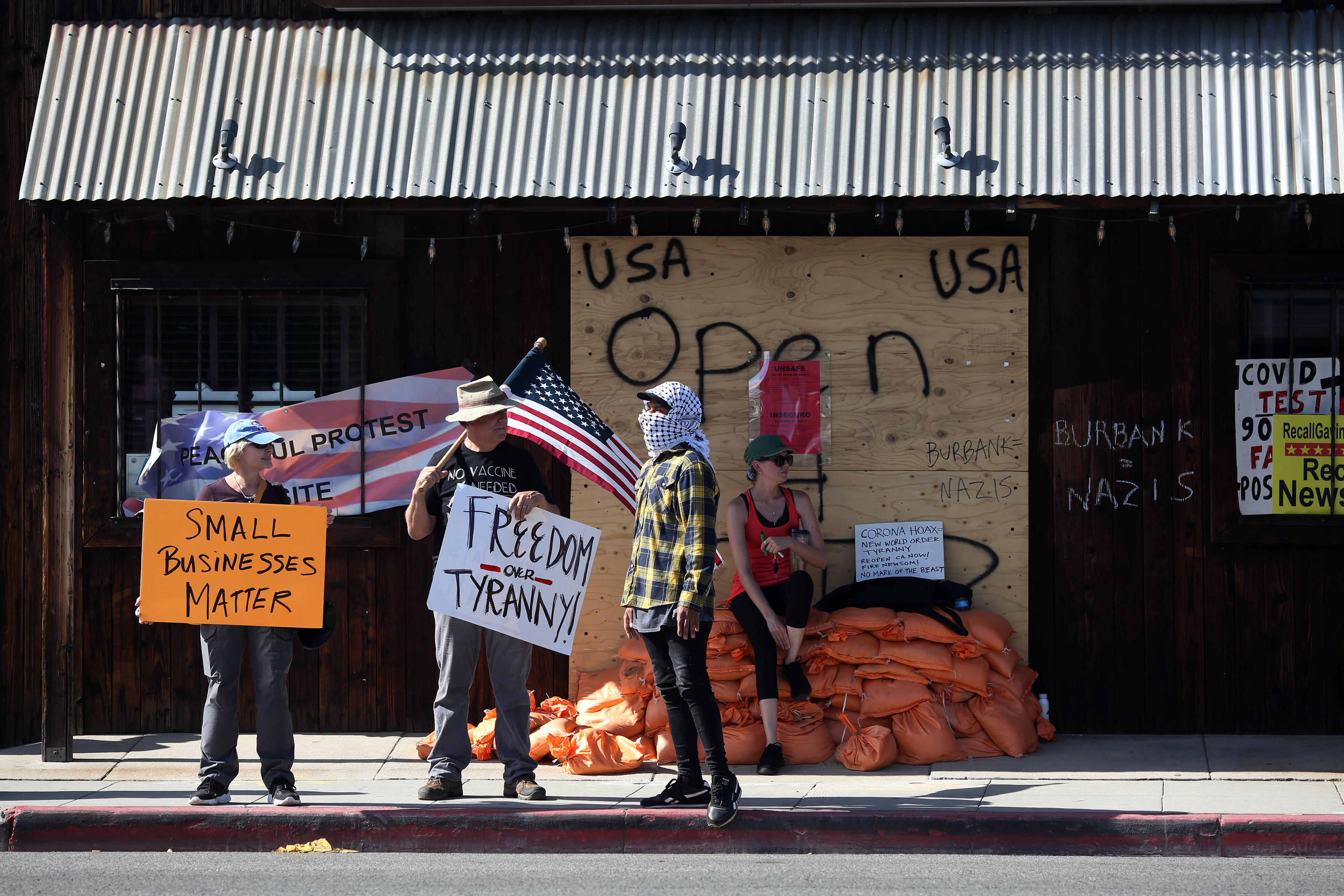 How some restaurants have defied L.A. County on COVID-19 - Vimarsana News