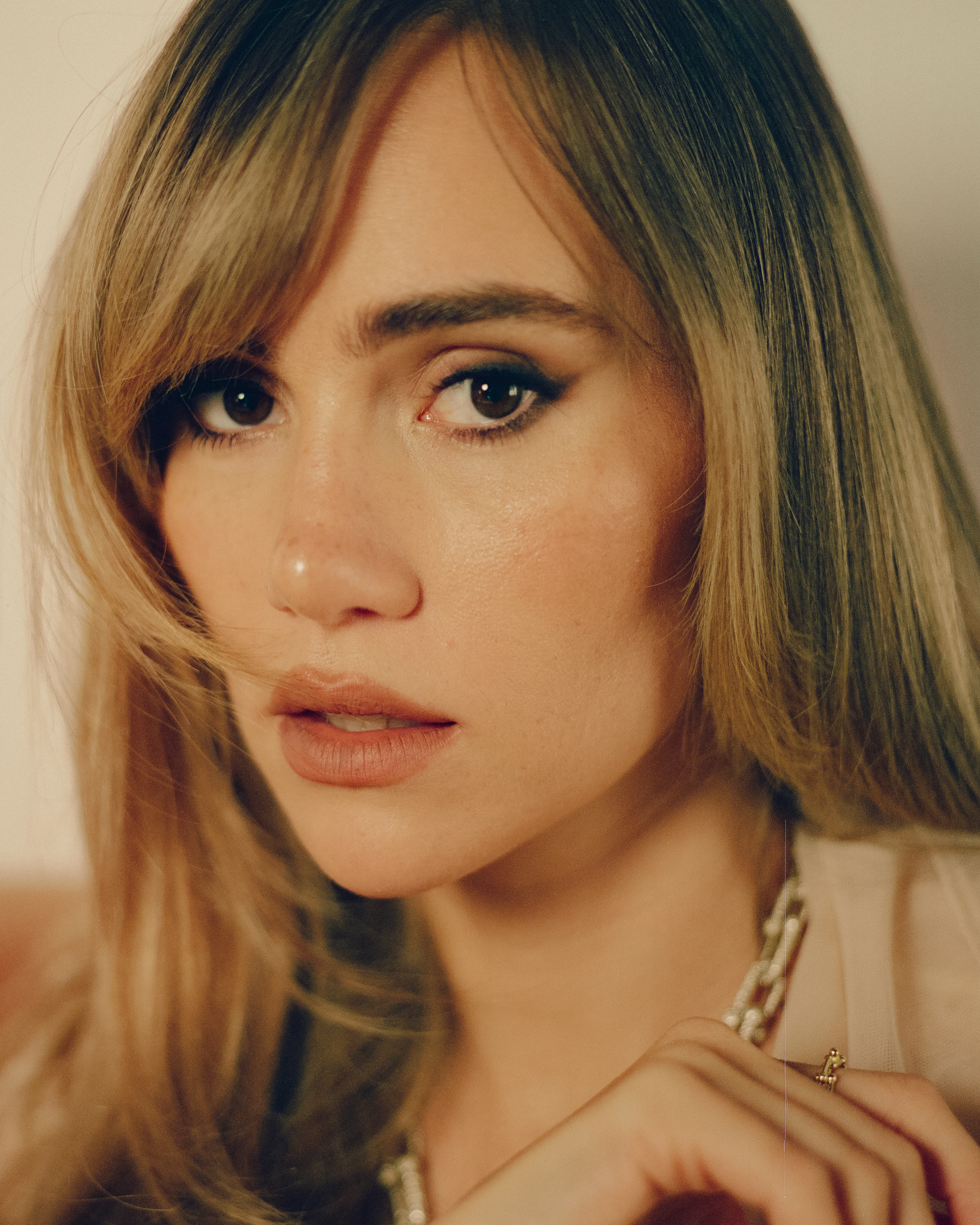 With 'Memoir of a Sparklemuffin,' Suki Waterhouse sparkles and shines