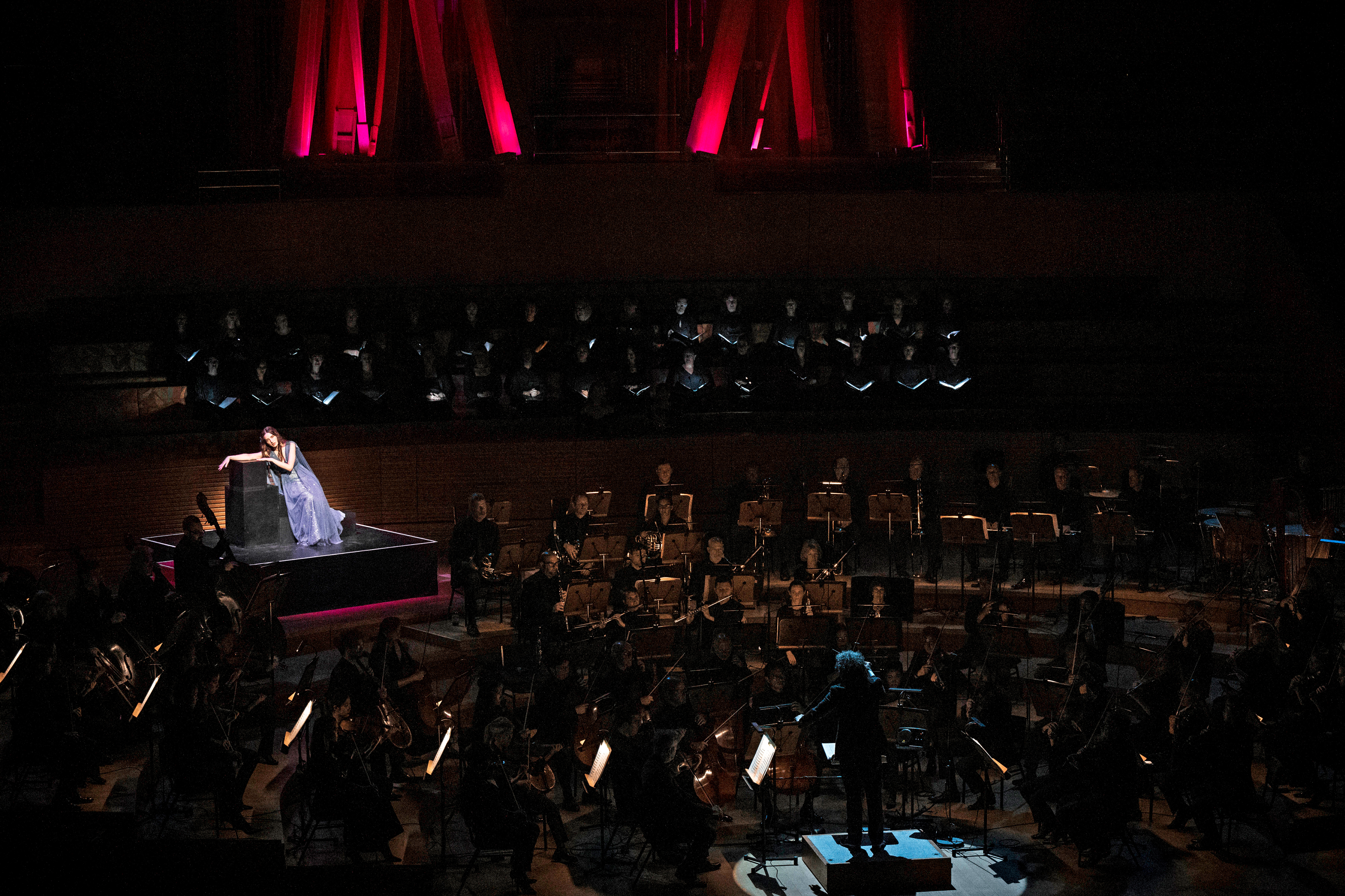 Column: Gustavo Dudamel and the L.A. Phil kick off a new season from coast to coast, with intriguing choices